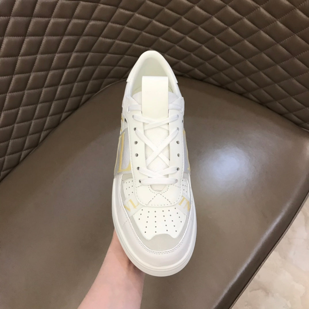 LuxluxHouse Best Quality Shoes Valentino