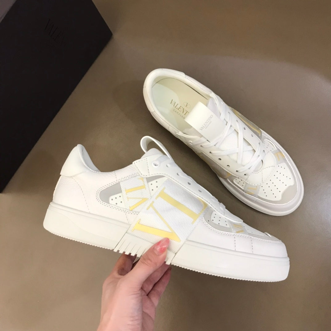 LuxluxHouse Best Quality Shoes Valentino