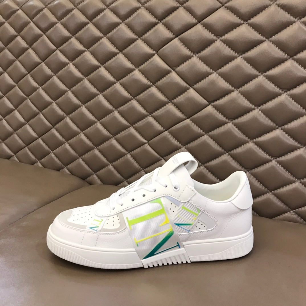 LuxluxHouse Best Quality Shoes Valentino