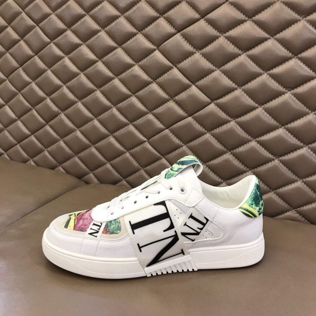 LuxluxHouse Best Quality Shoes Valentino