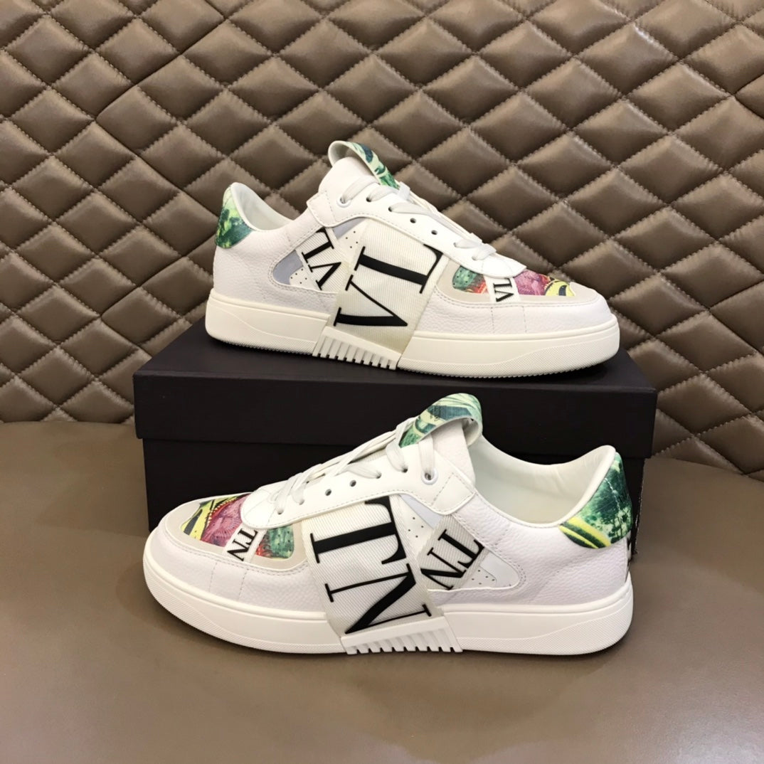 LuxluxHouse Best Quality Shoes Valentino