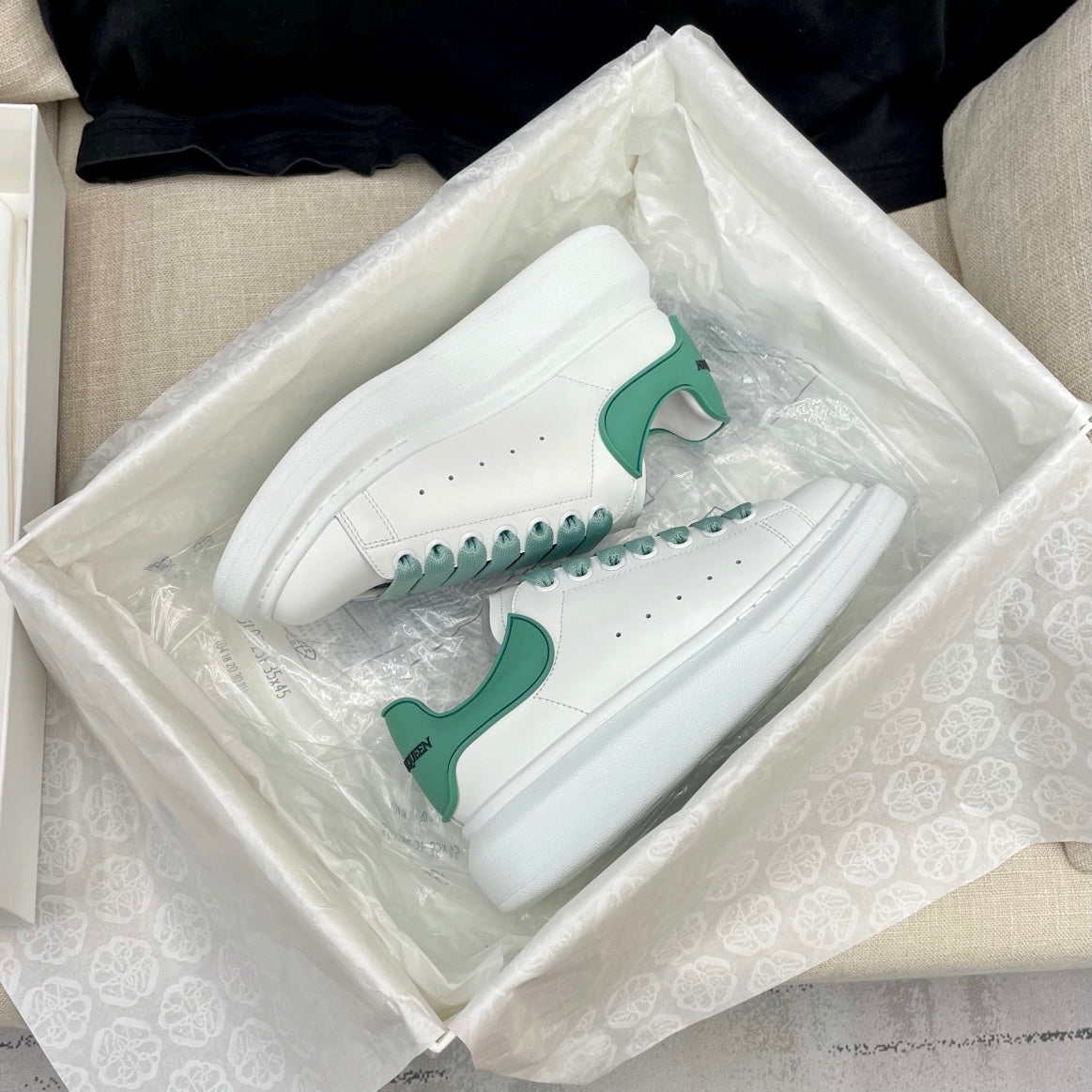 LuxluxHouse Best Quality Shoes Alexander McQueen