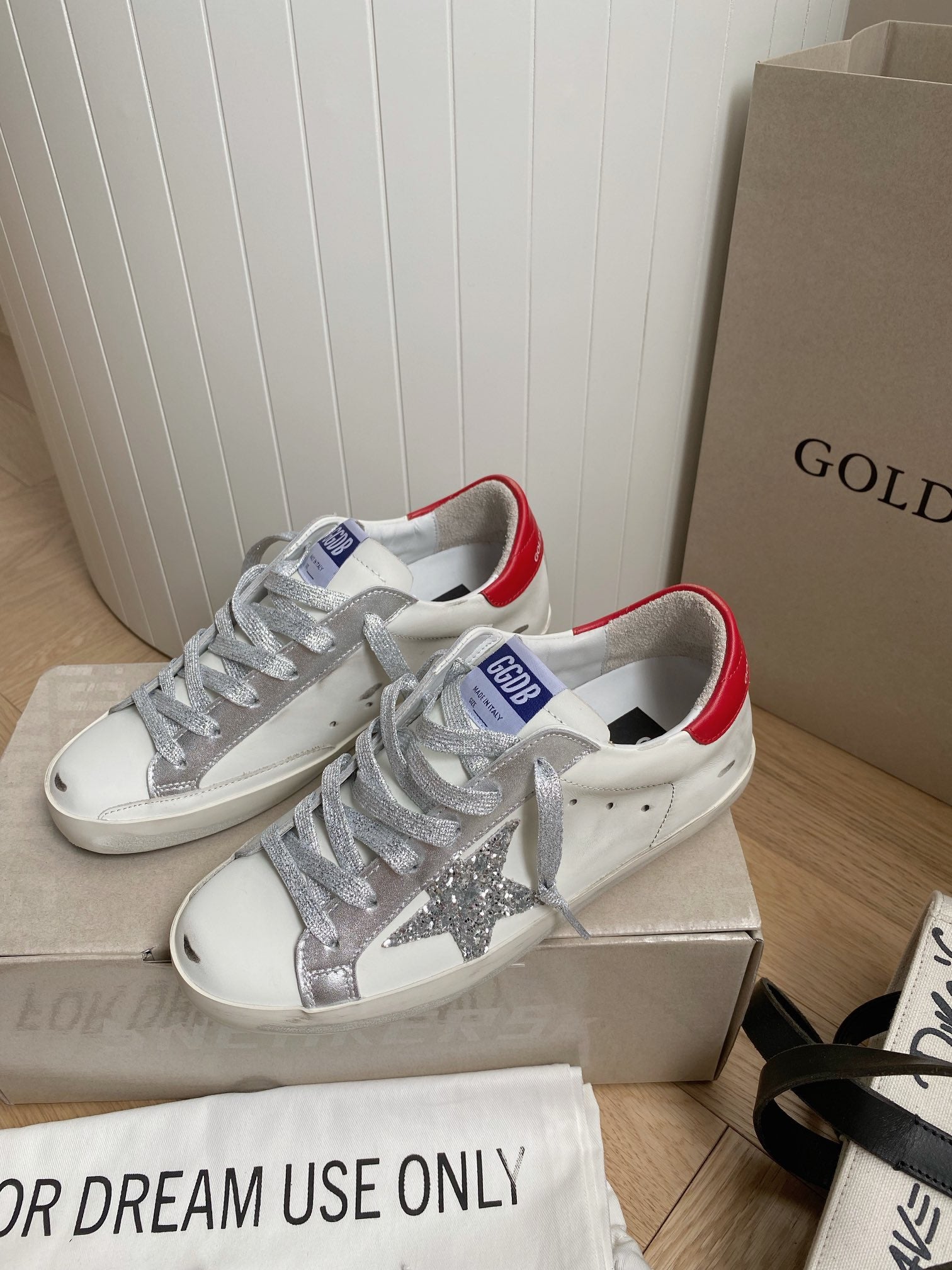 LuxluxHouse Best Quality Shoes Golden Goose