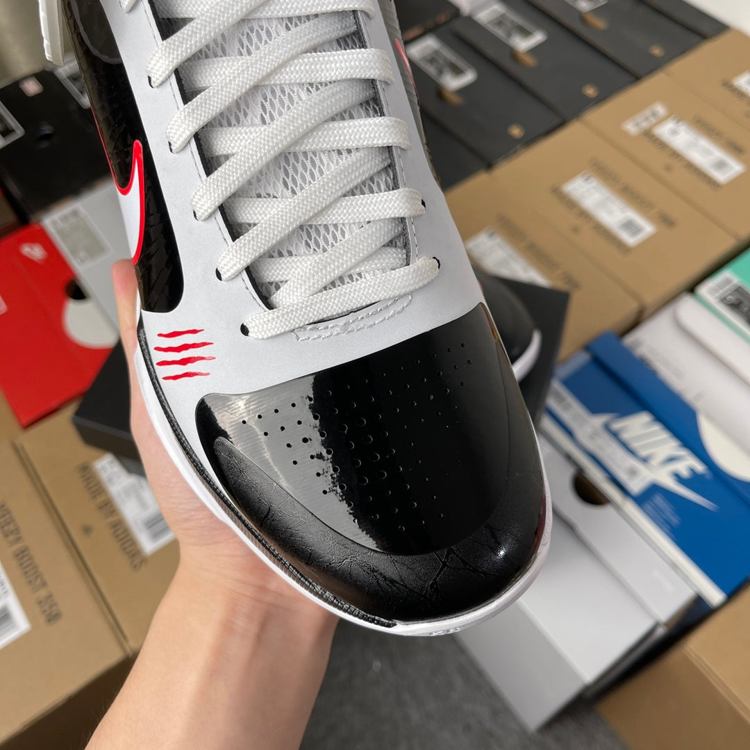 Max/WKB Batch-Nike Zoom Kobe 5 Protro “Bruce Lee Alt”