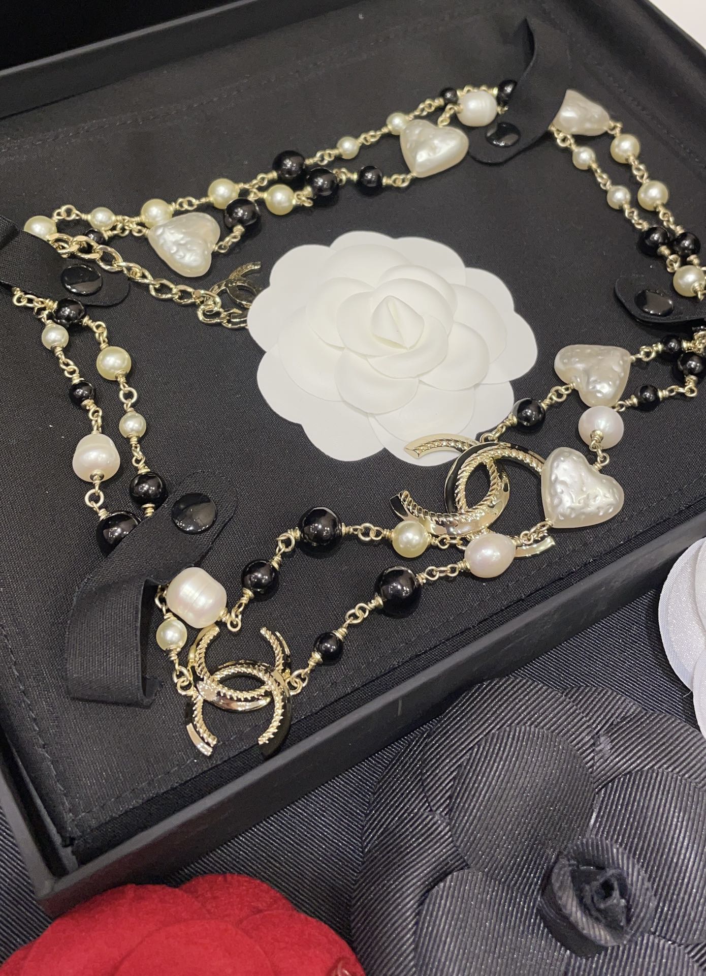 LuxluxHouse Low Price And High Quality Accessories Chanel