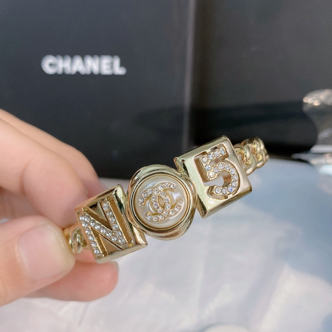 LuxluxHouse Best Quality Accessories Bracelet Bracelet Earrings Chanel Earrings
