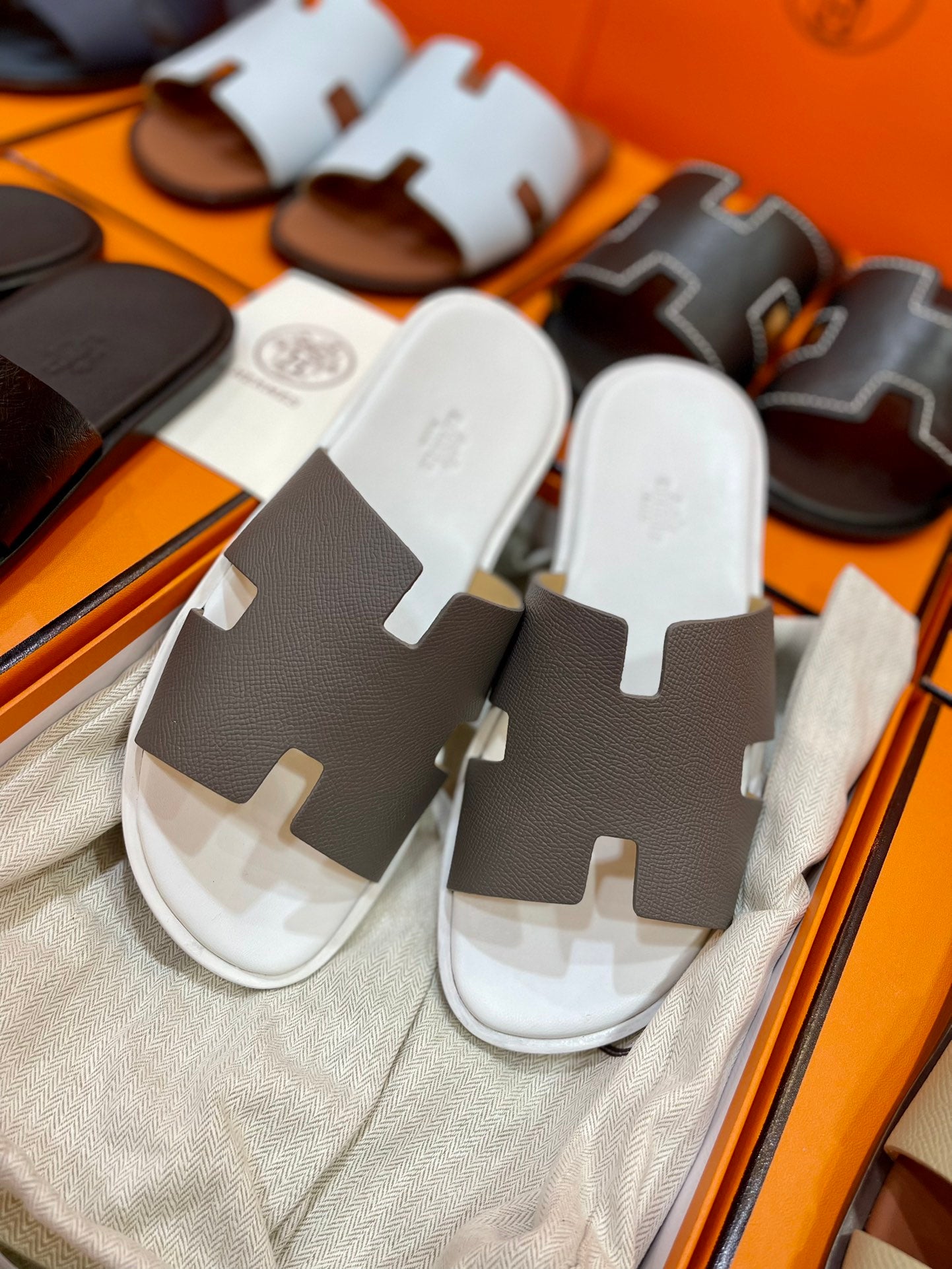 LuxluxHouse Best Quality Sandals Hermes