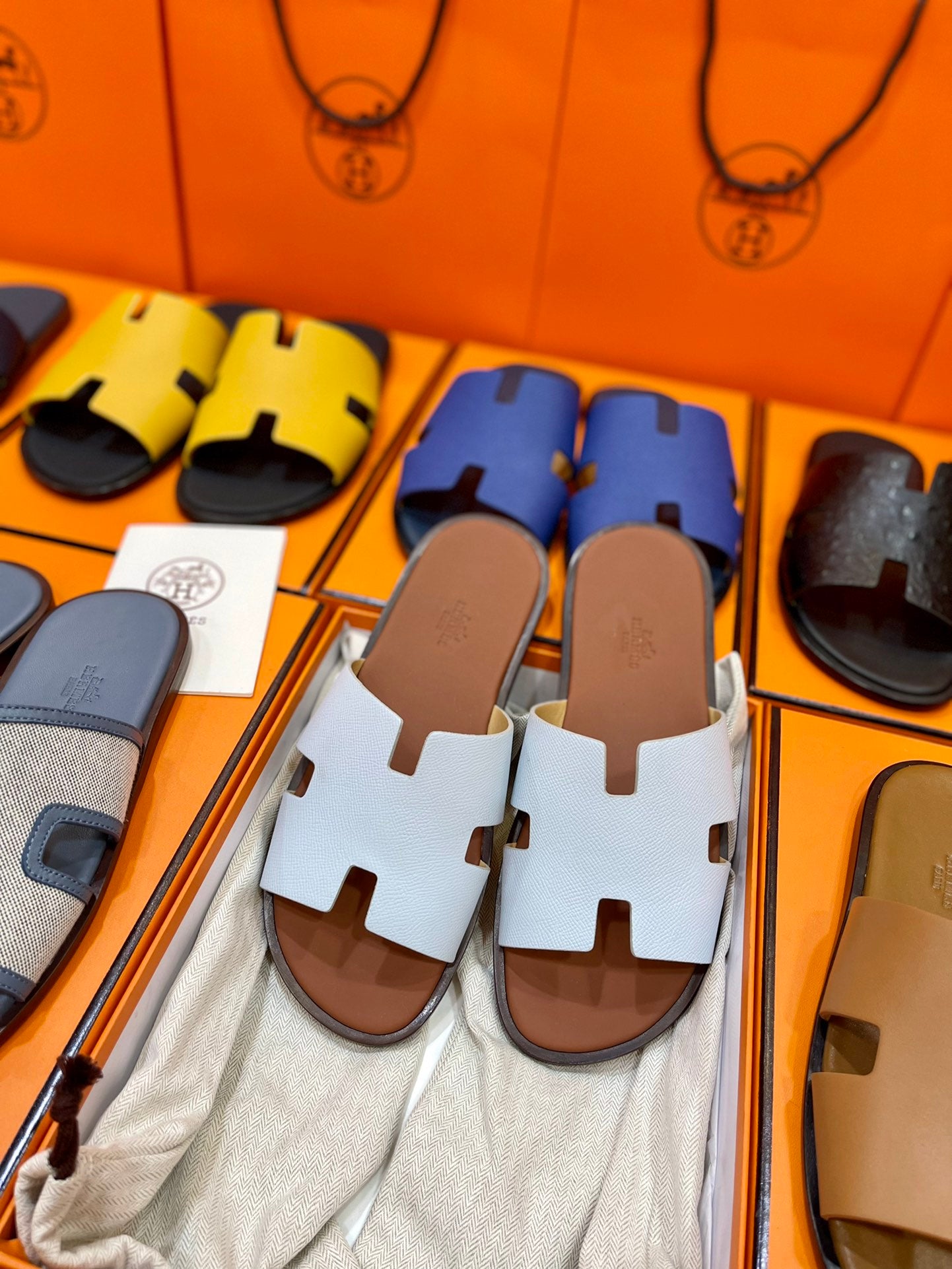 LuxluxHouse Best Quality Sandals Hermes