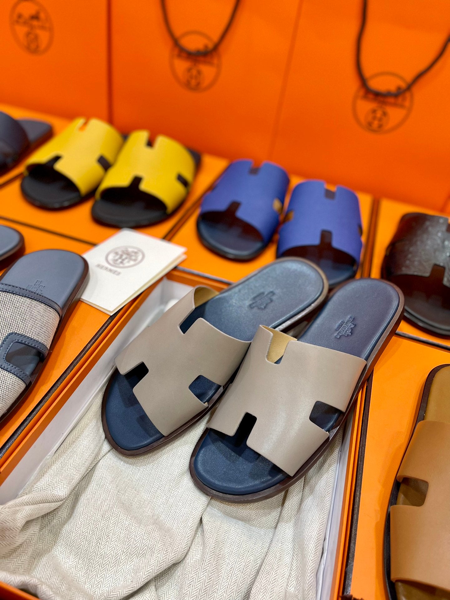 LuxluxHouse Best Quality Sandals Hermes