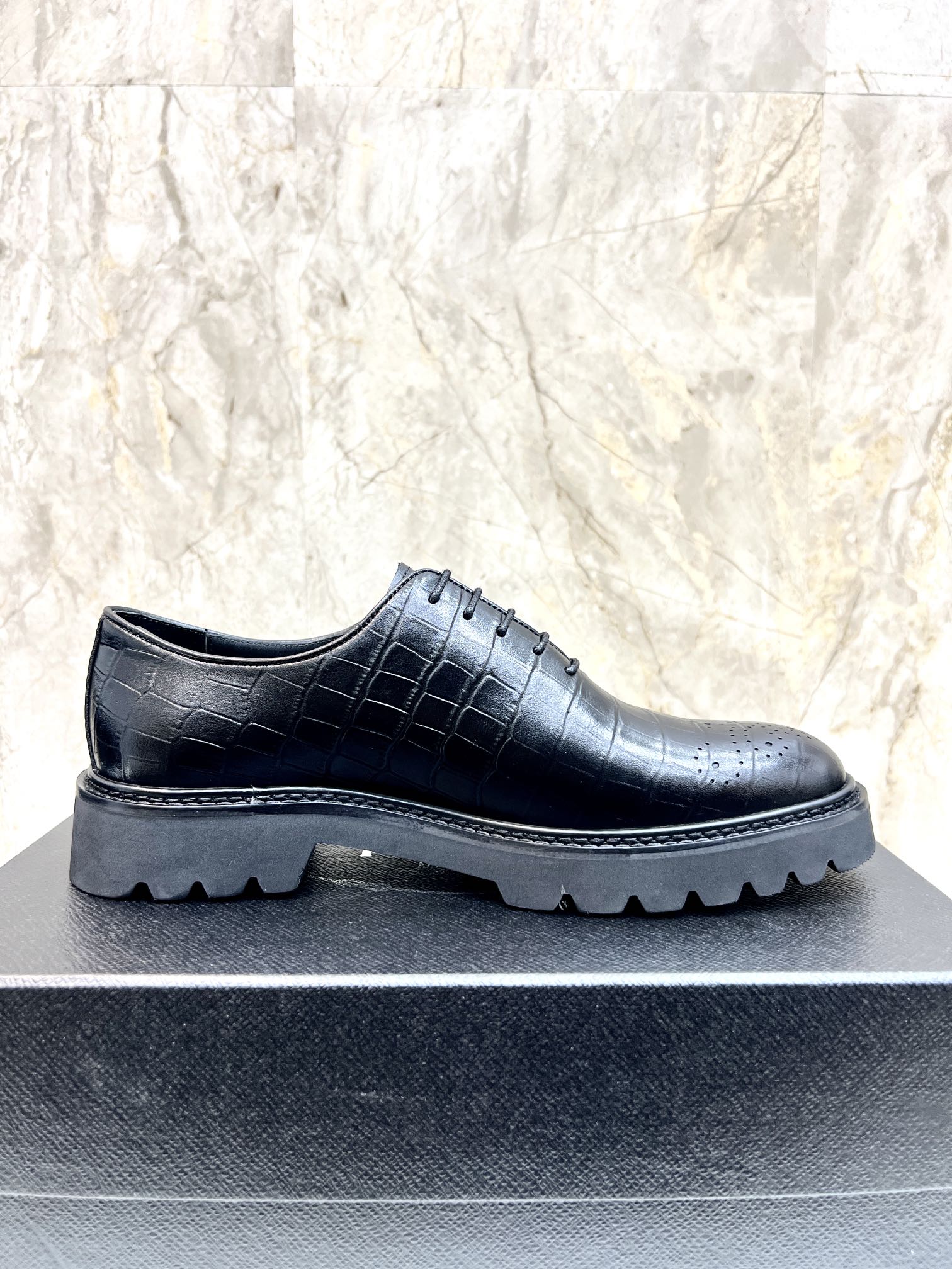 LuxluxHouse Best Quality Shoes Prada