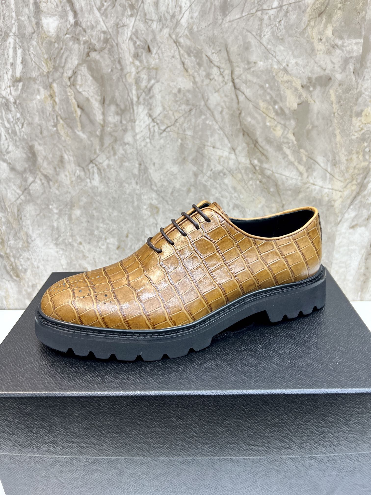 LuxluxHouse Best Quality Shoes Prada