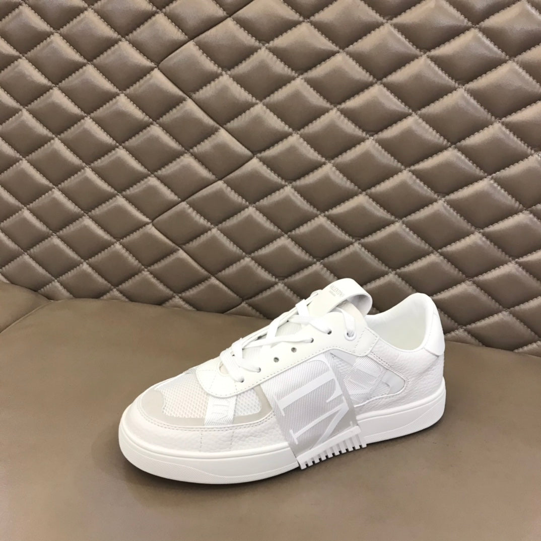 LuxluxHouse Best Quality Shoes Valentino