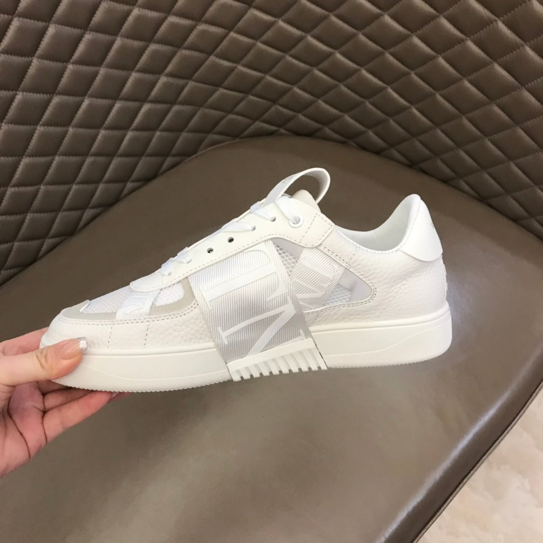 LuxluxHouse Best Quality Shoes Valentino