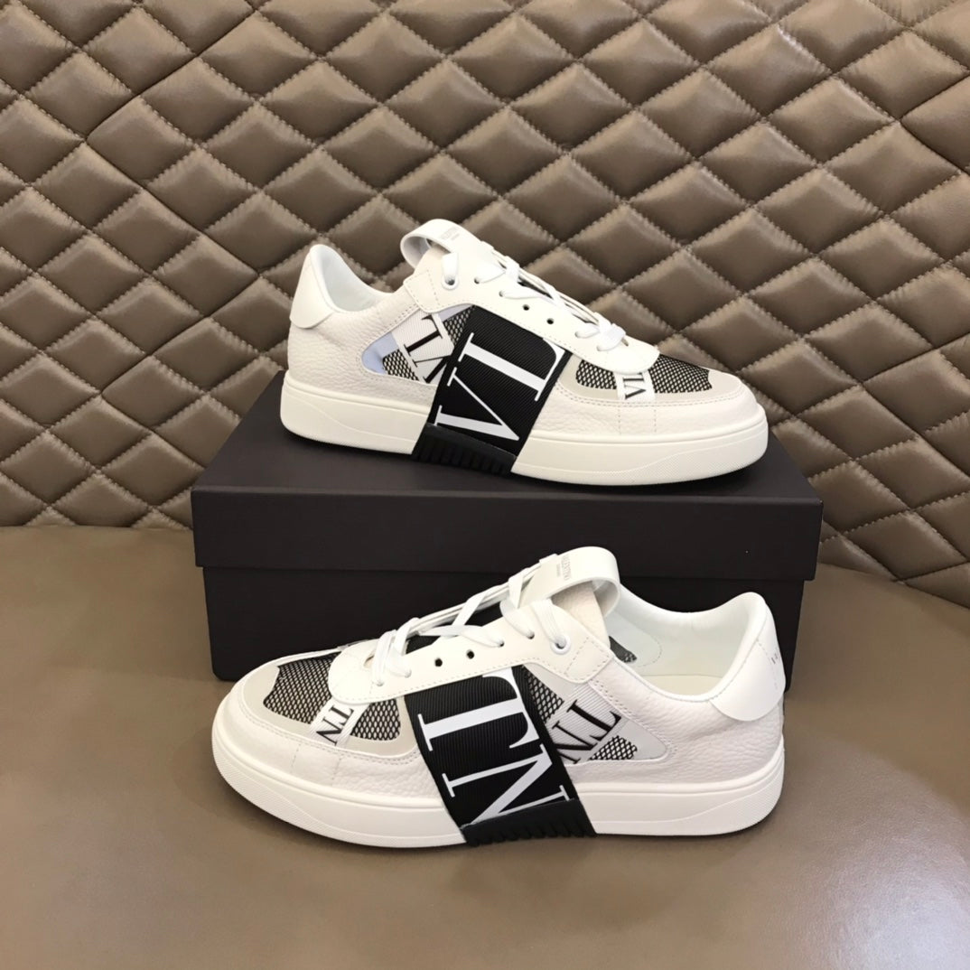 LuxluxHouse Best Quality Shoes Valentino