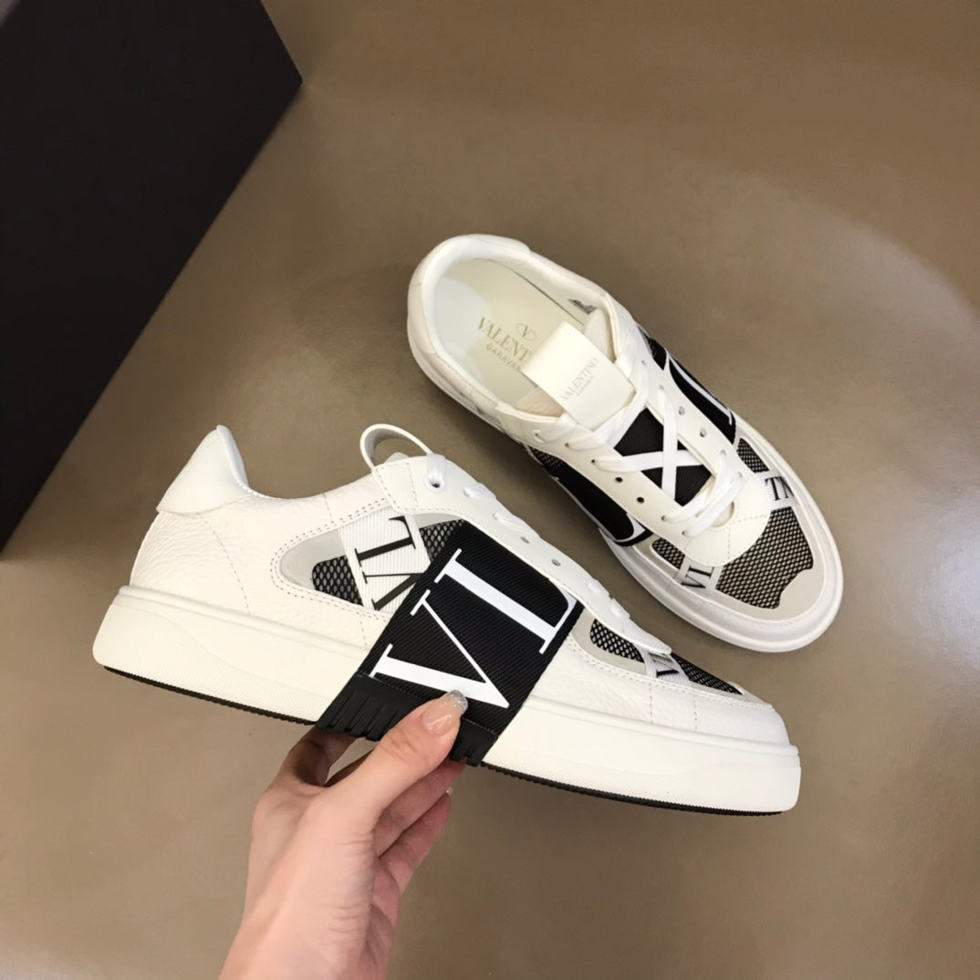 LuxluxHouse Best Quality Shoes Valentino