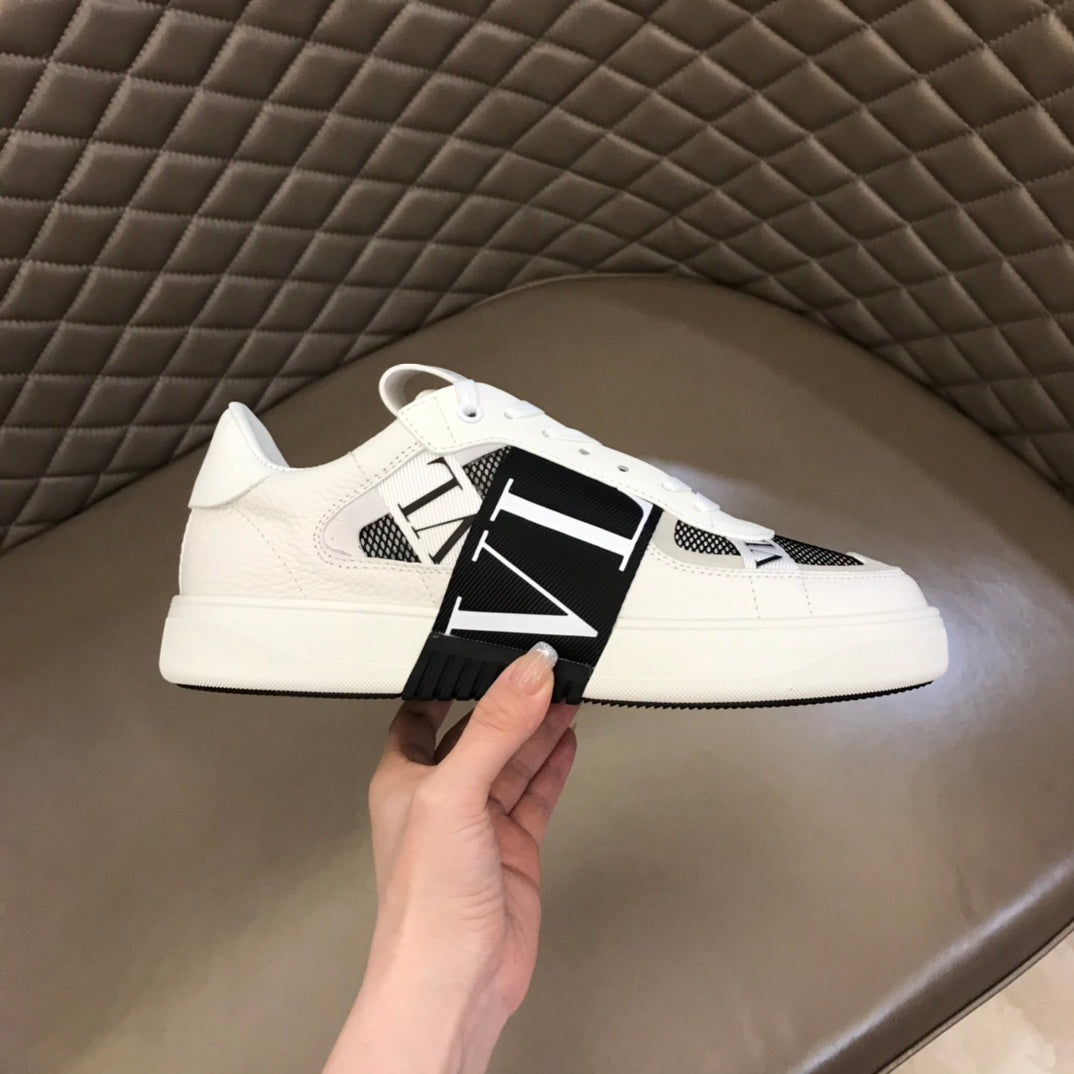 LuxluxHouse Best Quality Shoes Valentino