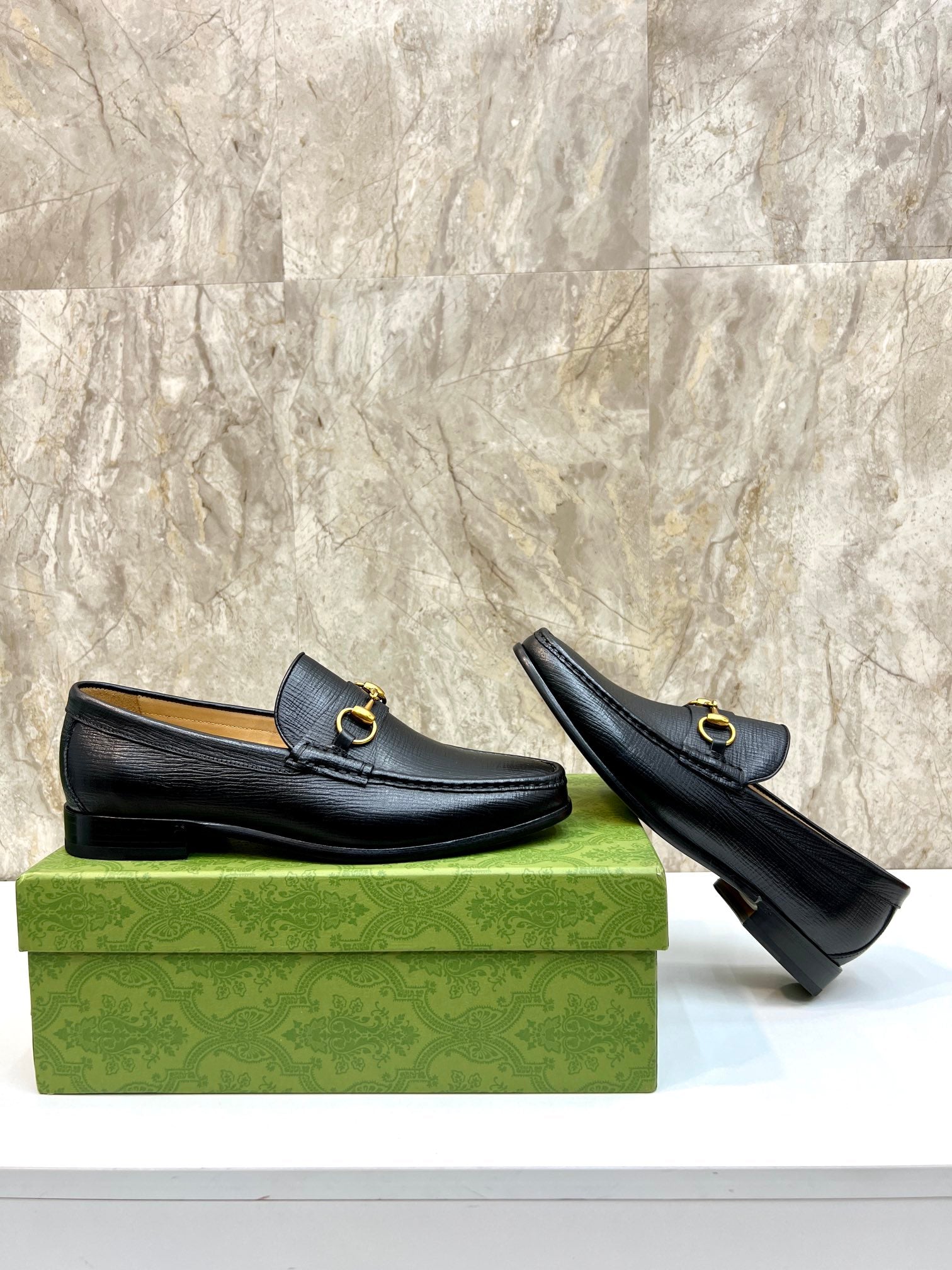 LuxluxHouse Best Quality Shoes Gucci