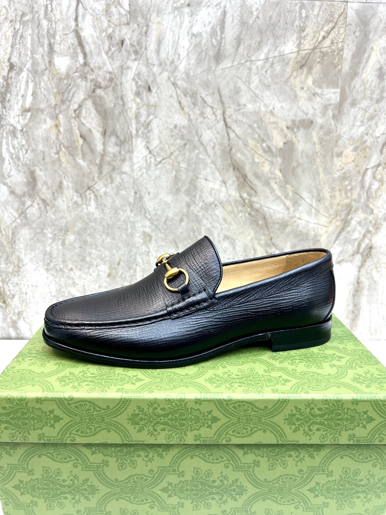 LuxluxHouse Best Quality Shoes Gucci