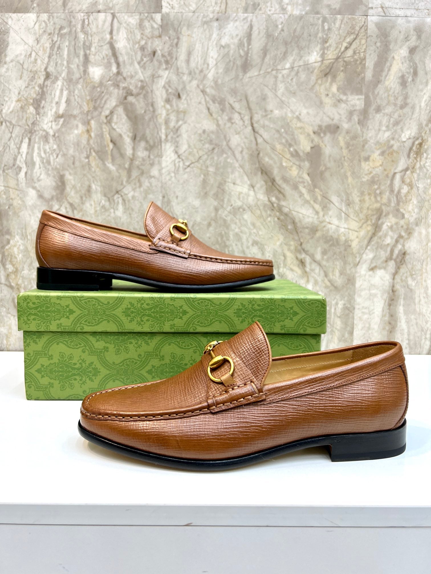 LuxluxHouse Best Quality Shoes Gucci