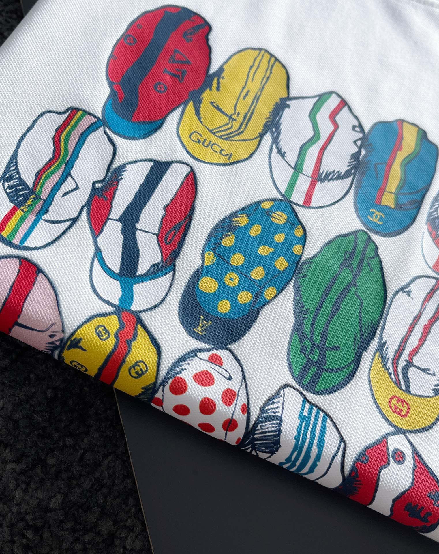 LuxluxHouse Best Quality Clothes T-shirt Chanel & Maison Margiela