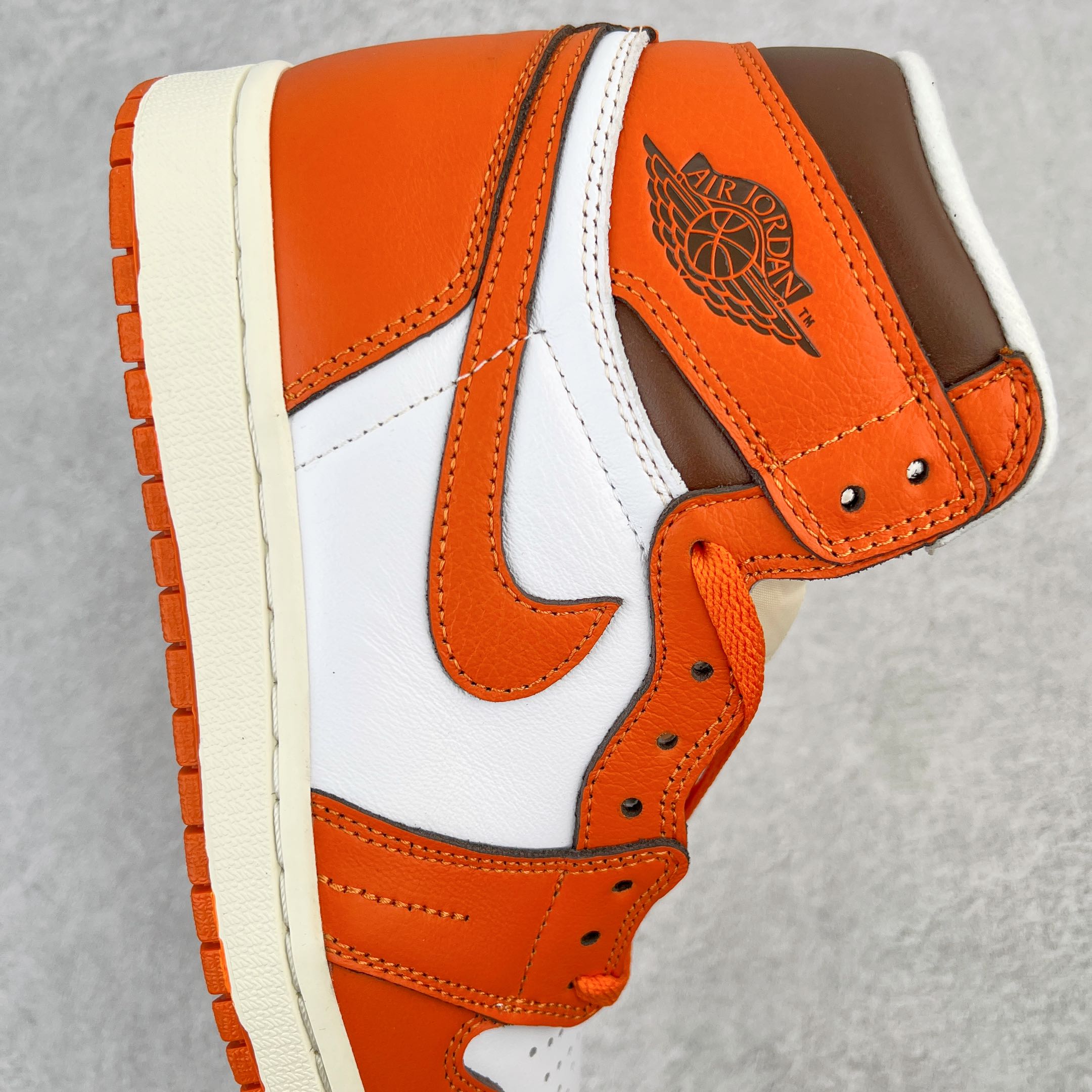 KZ Batch-Air Jordan 1 Retro High OG “Starfish”