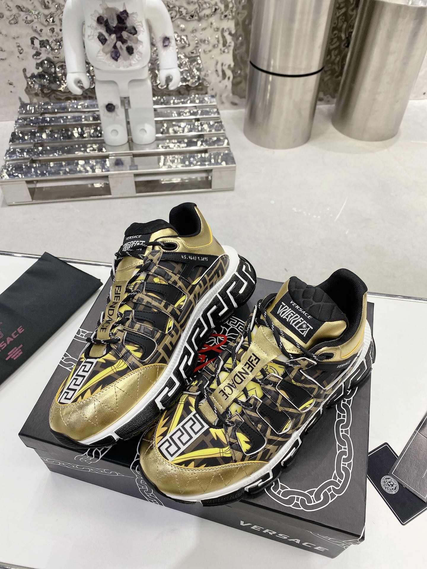 LuxluxHouse Best Quality Shoes Versace