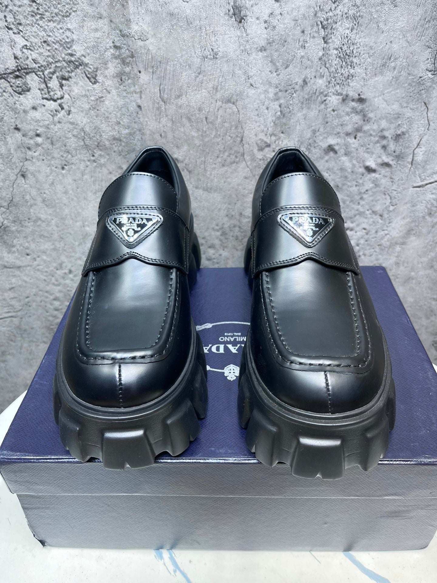 LuxluxHouse Best Quality Shoes Prada