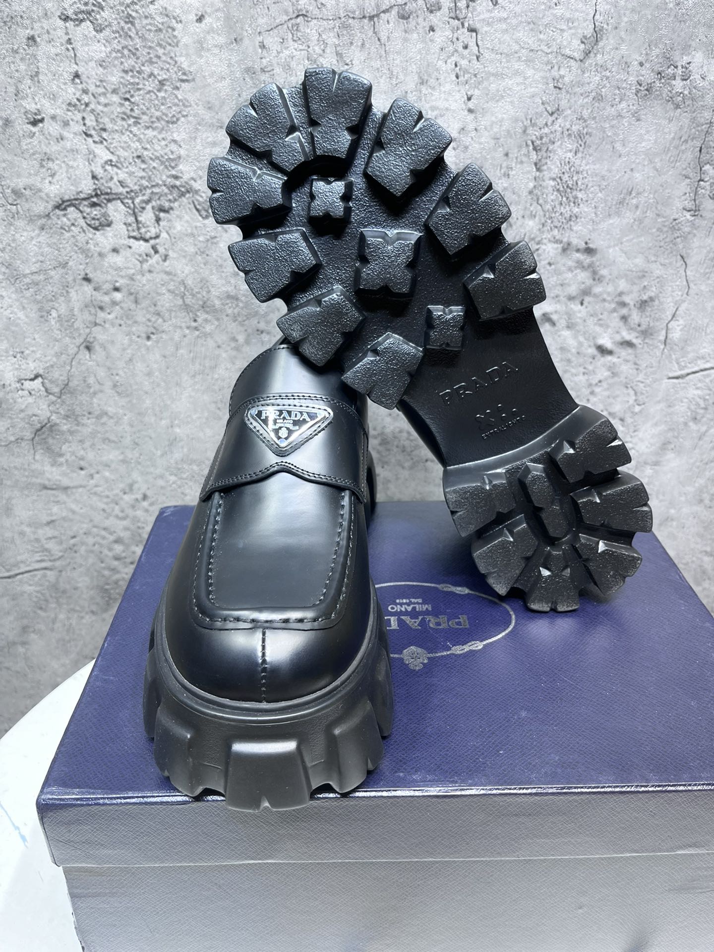 LuxluxHouse Best Quality Shoes Prada