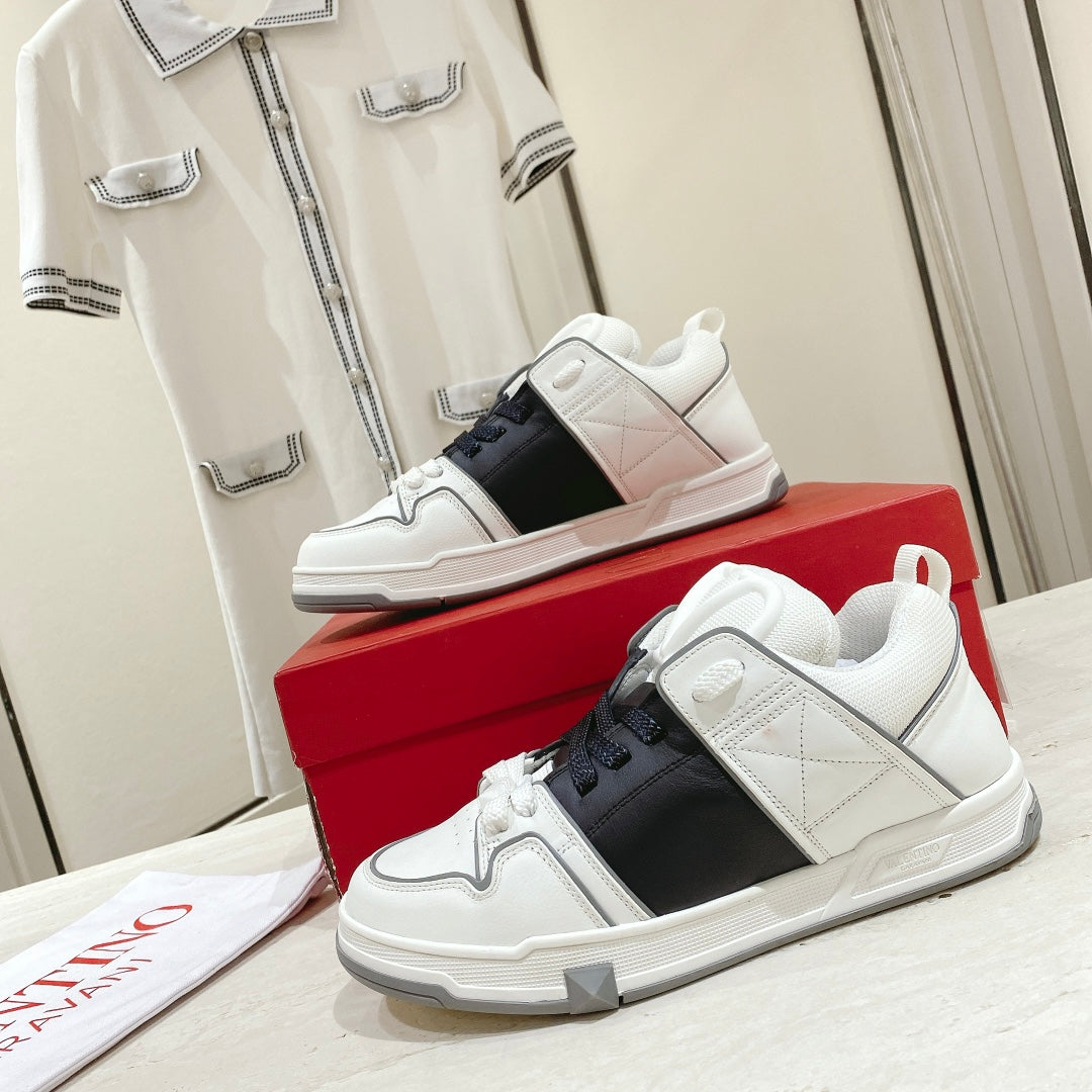 LuxluxHouse Best Quality Shoes Valentino