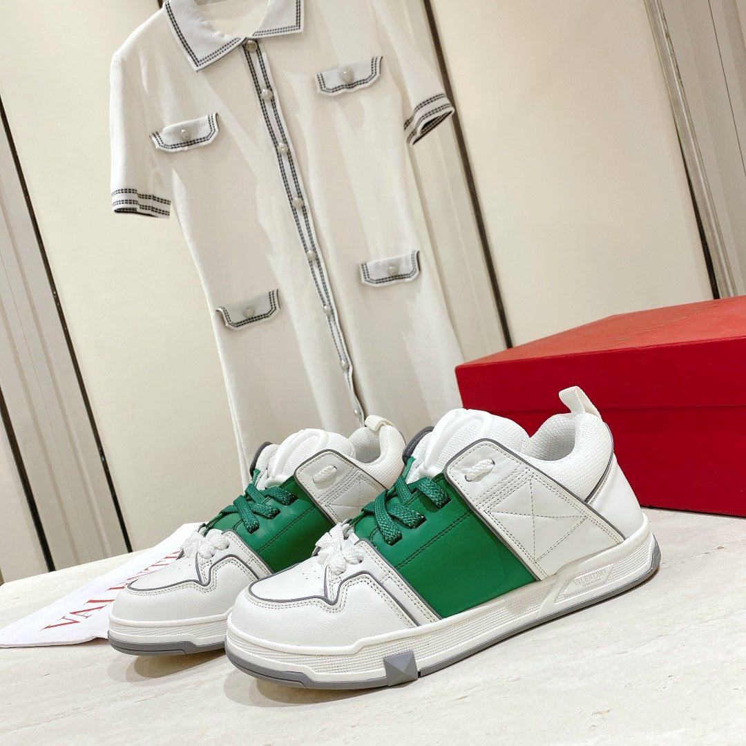 LuxluxHouse Best Quality Shoes Valentino