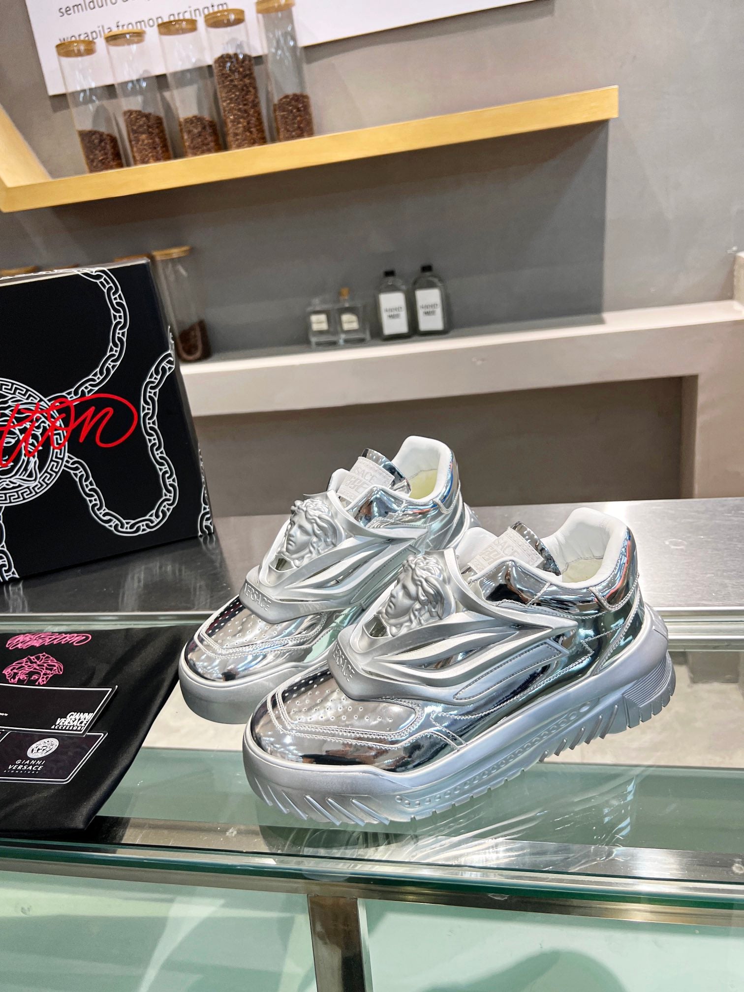 LuxluxHouse Best Quality Shoes Versace