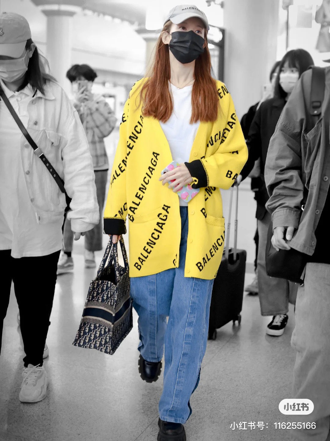 LuxluxHouse Best Quality Clothes Balenciaga Hoodie & Sweater