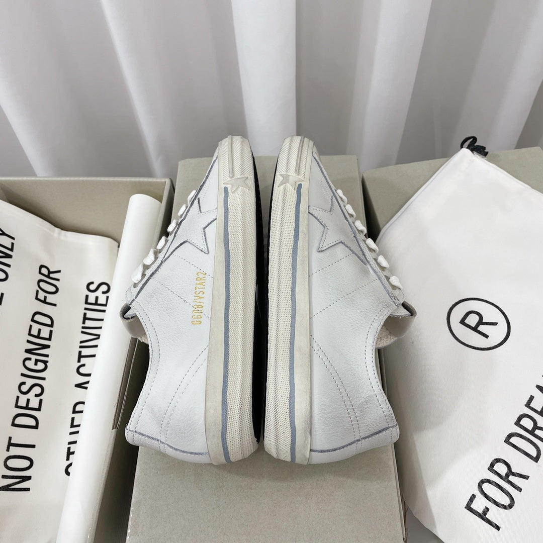 LuxluxHouse Best Quality Shoes Golden Goose