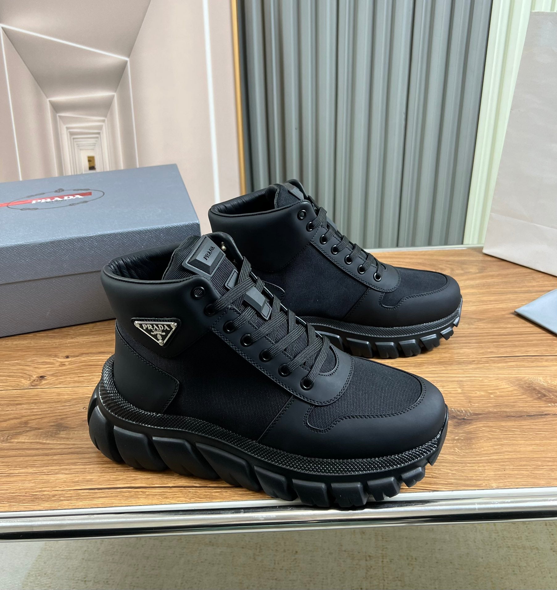 LuxluxHouse Best Quality Shoes Prada