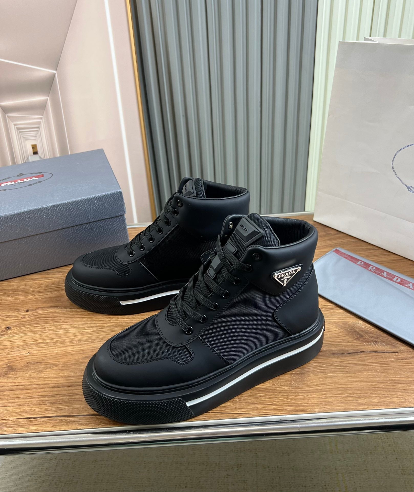 LuxluxHouse Best Quality Shoes Prada