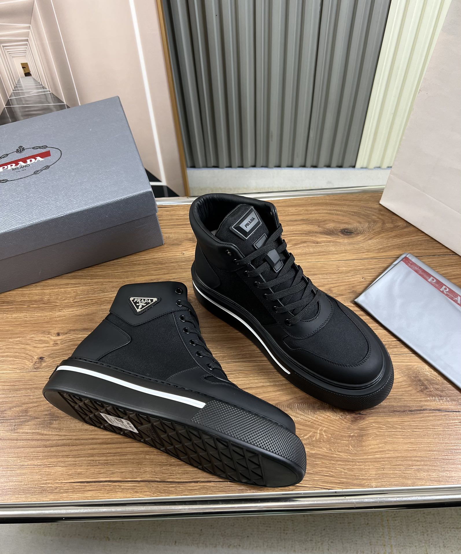 LuxluxHouse Best Quality Shoes Prada