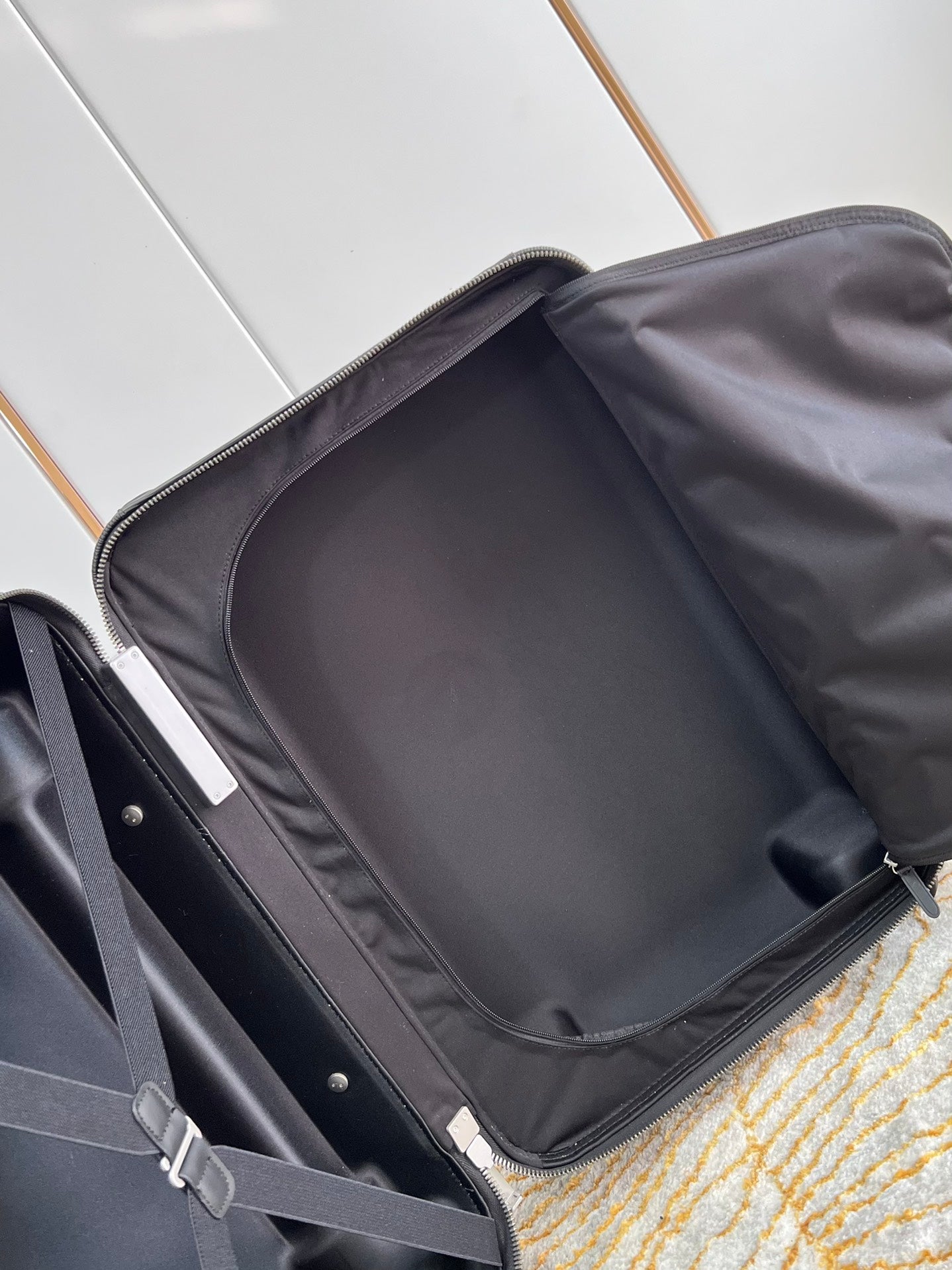 LuxluxHouse Best Quality Bags Luggage