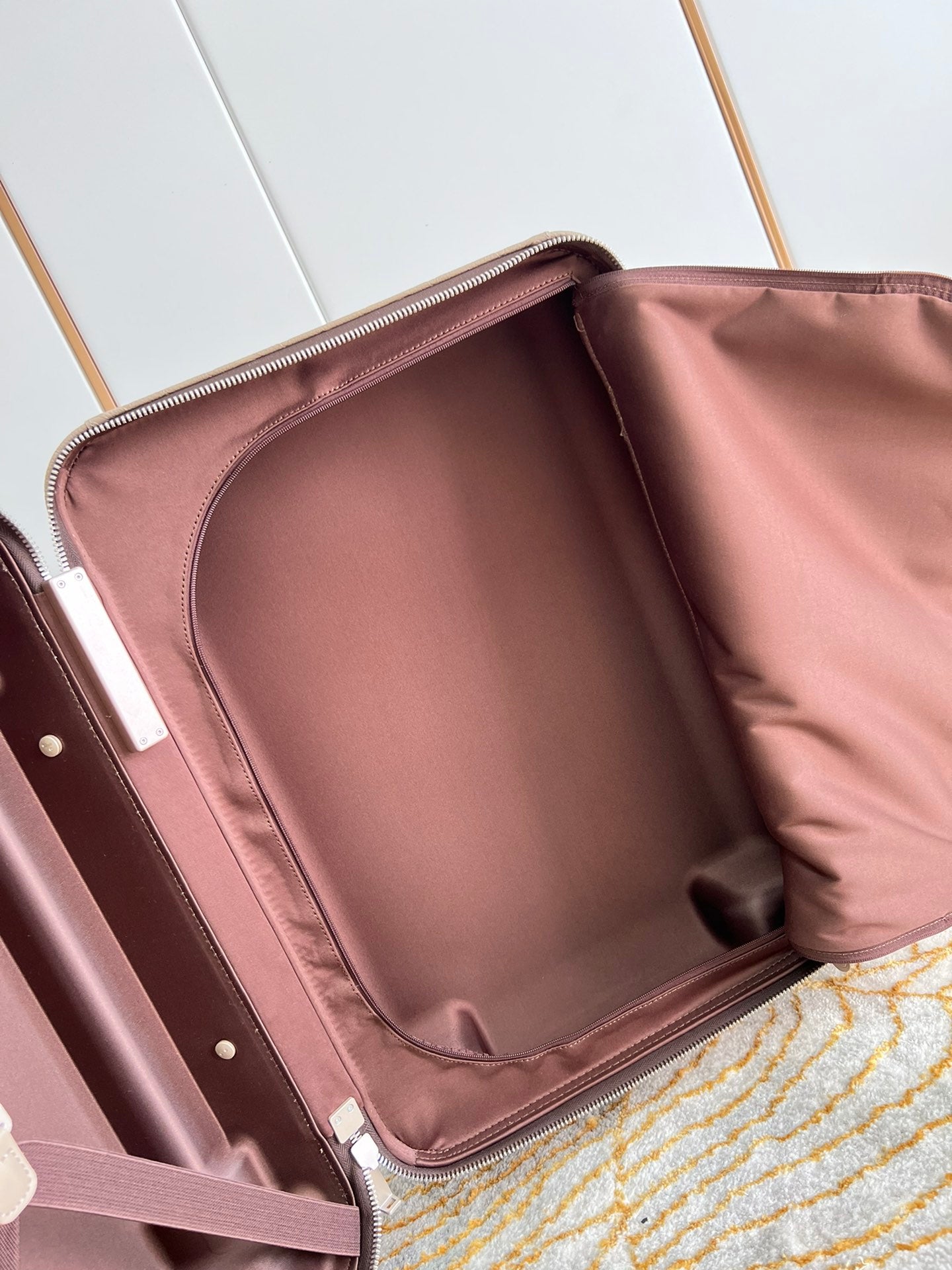 LuxluxHouse Best Quality Bags Luggage