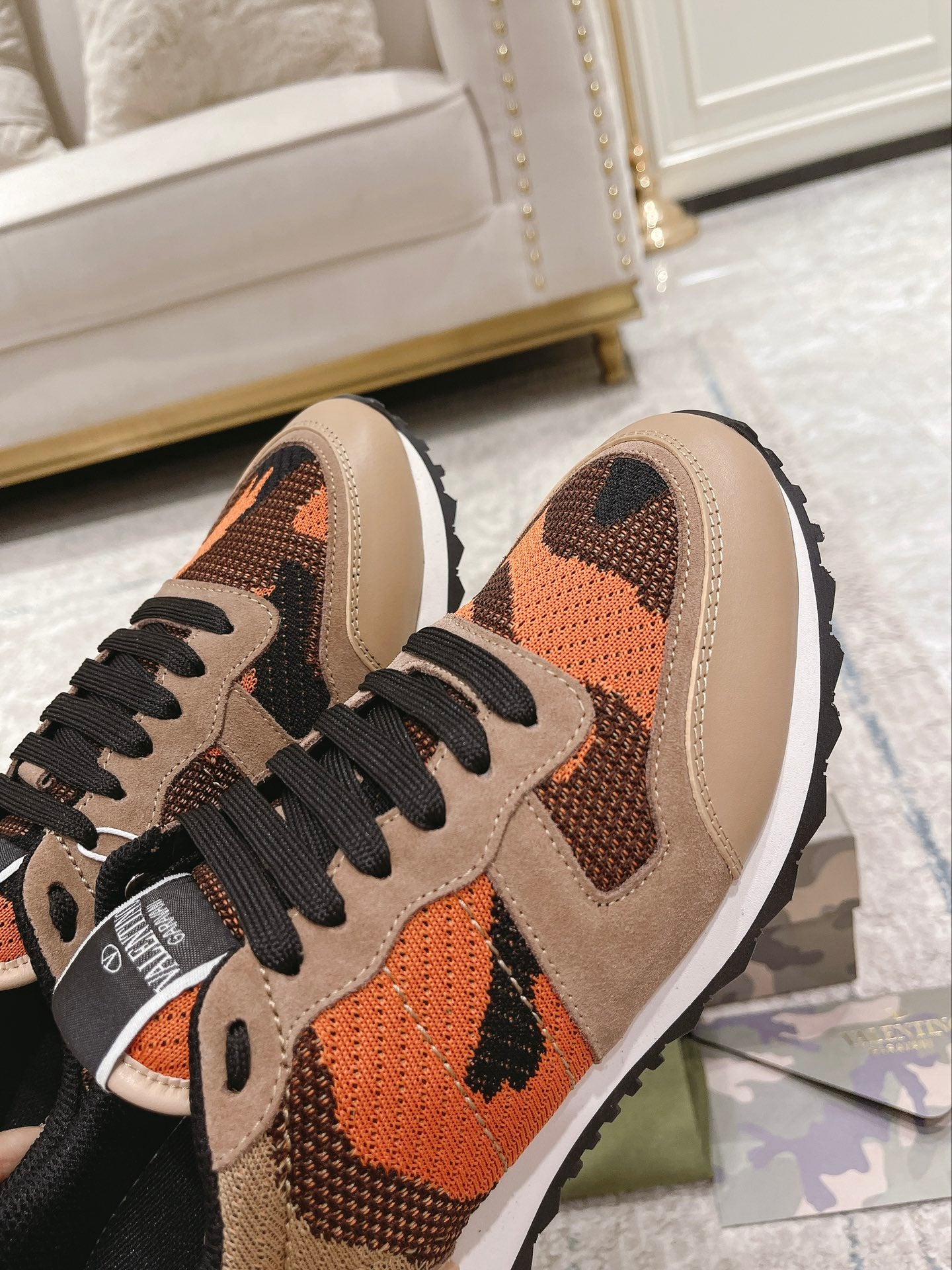 LuxluxHouse Best Quality Shoes Valentino
