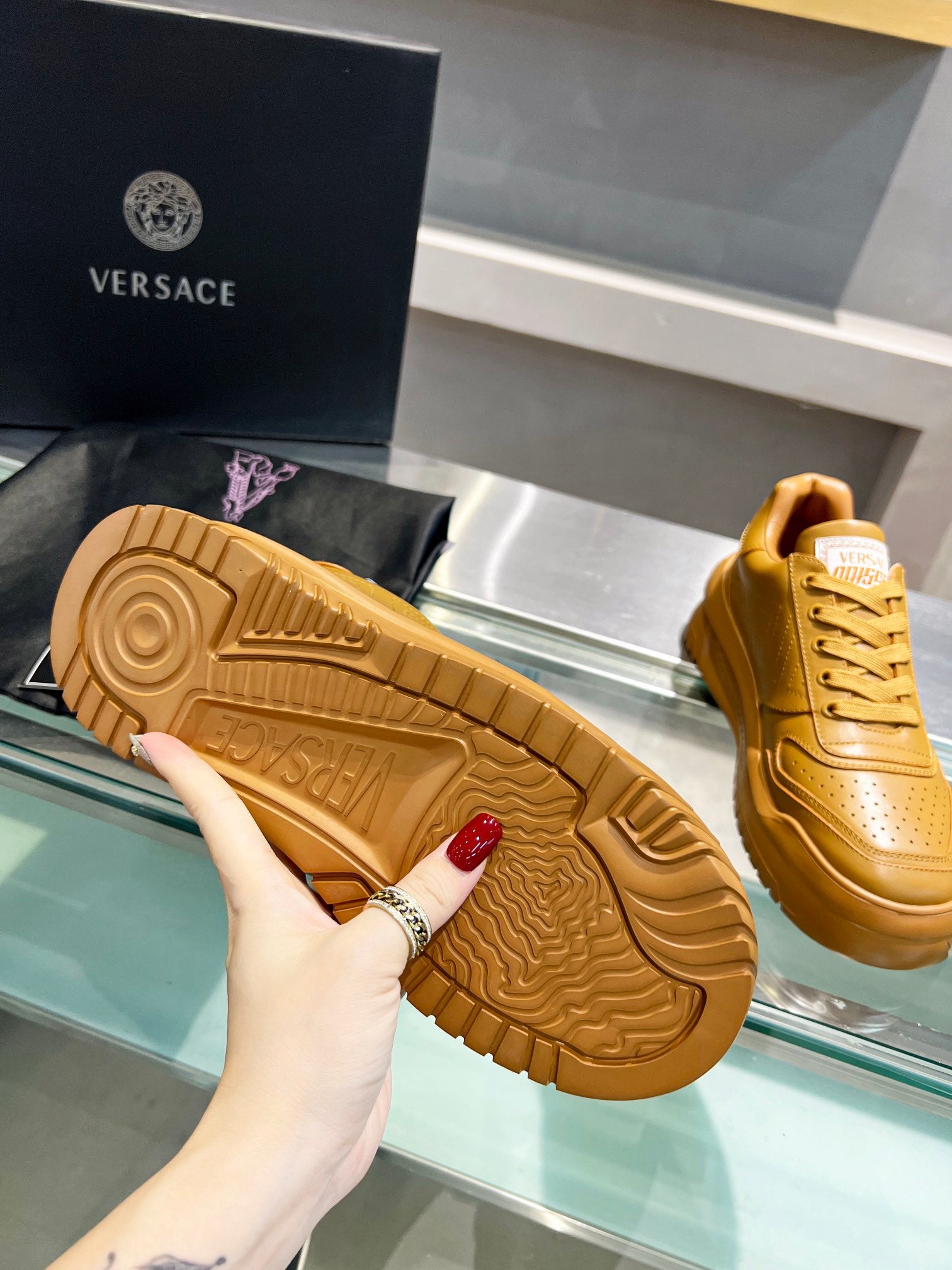 LuxluxHouse Best Quality Shoes Versace
