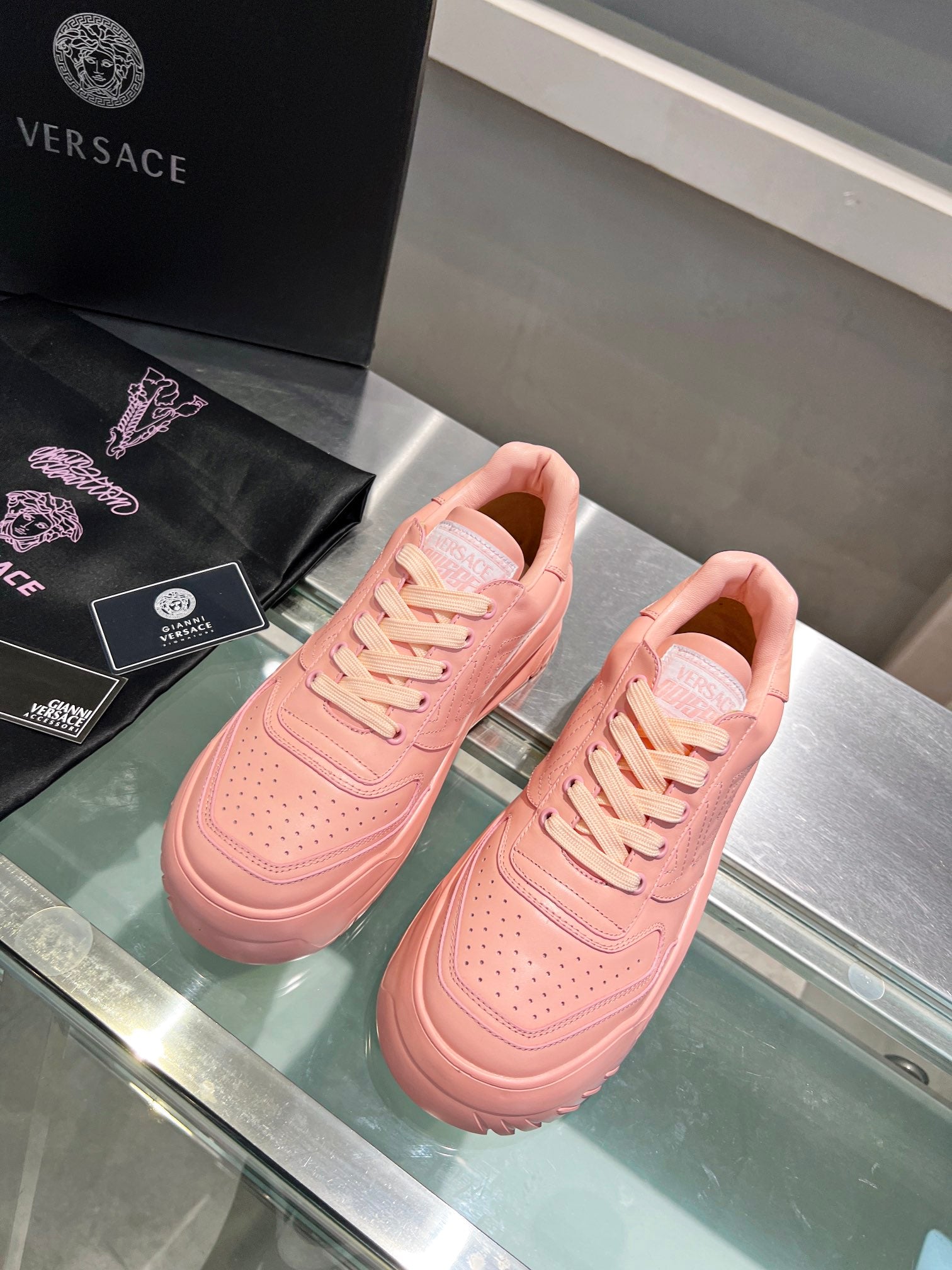 LuxluxHouse Best Quality Shoes Versace