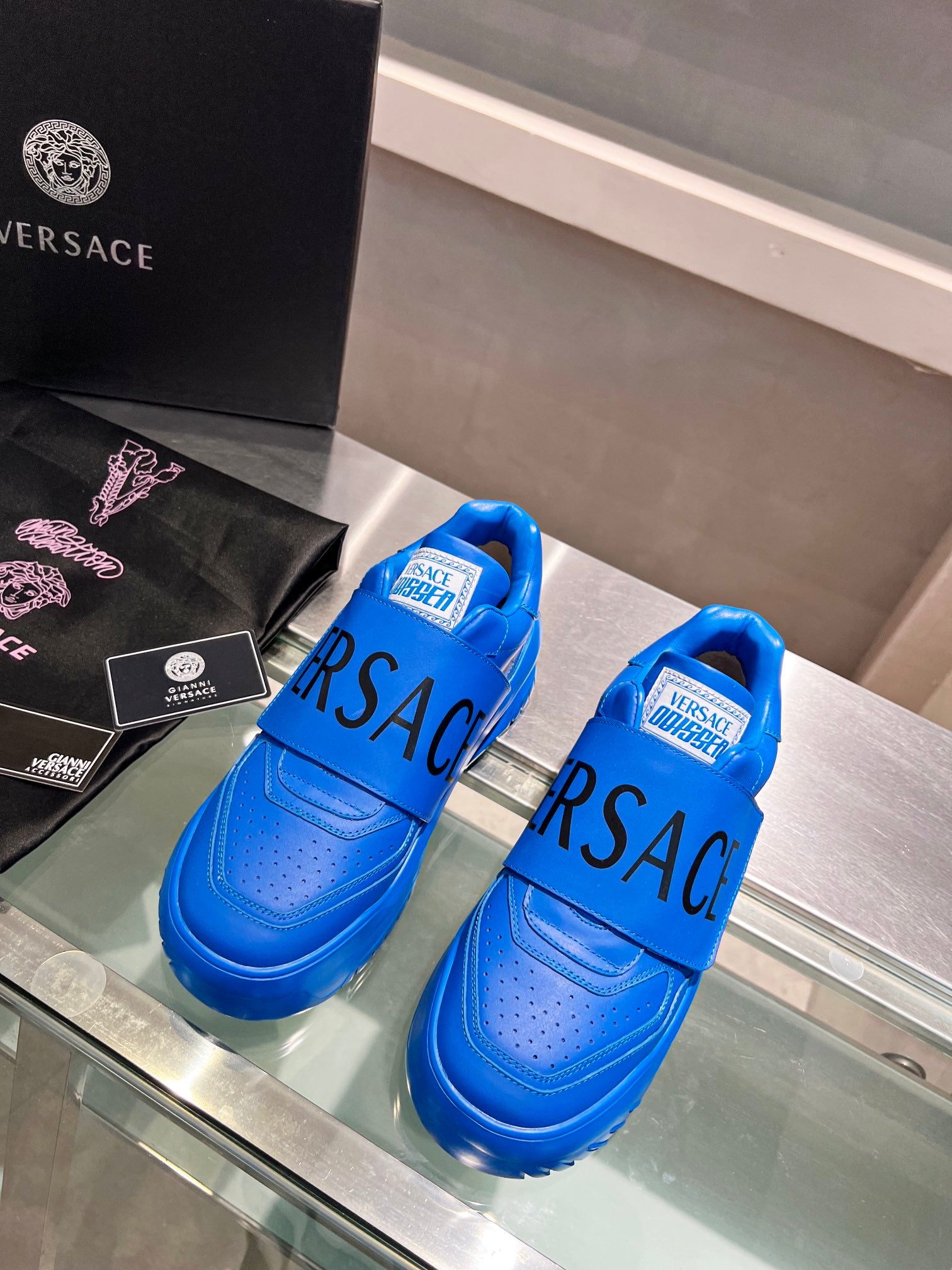 LuxluxHouse Best Quality Shoes Versace