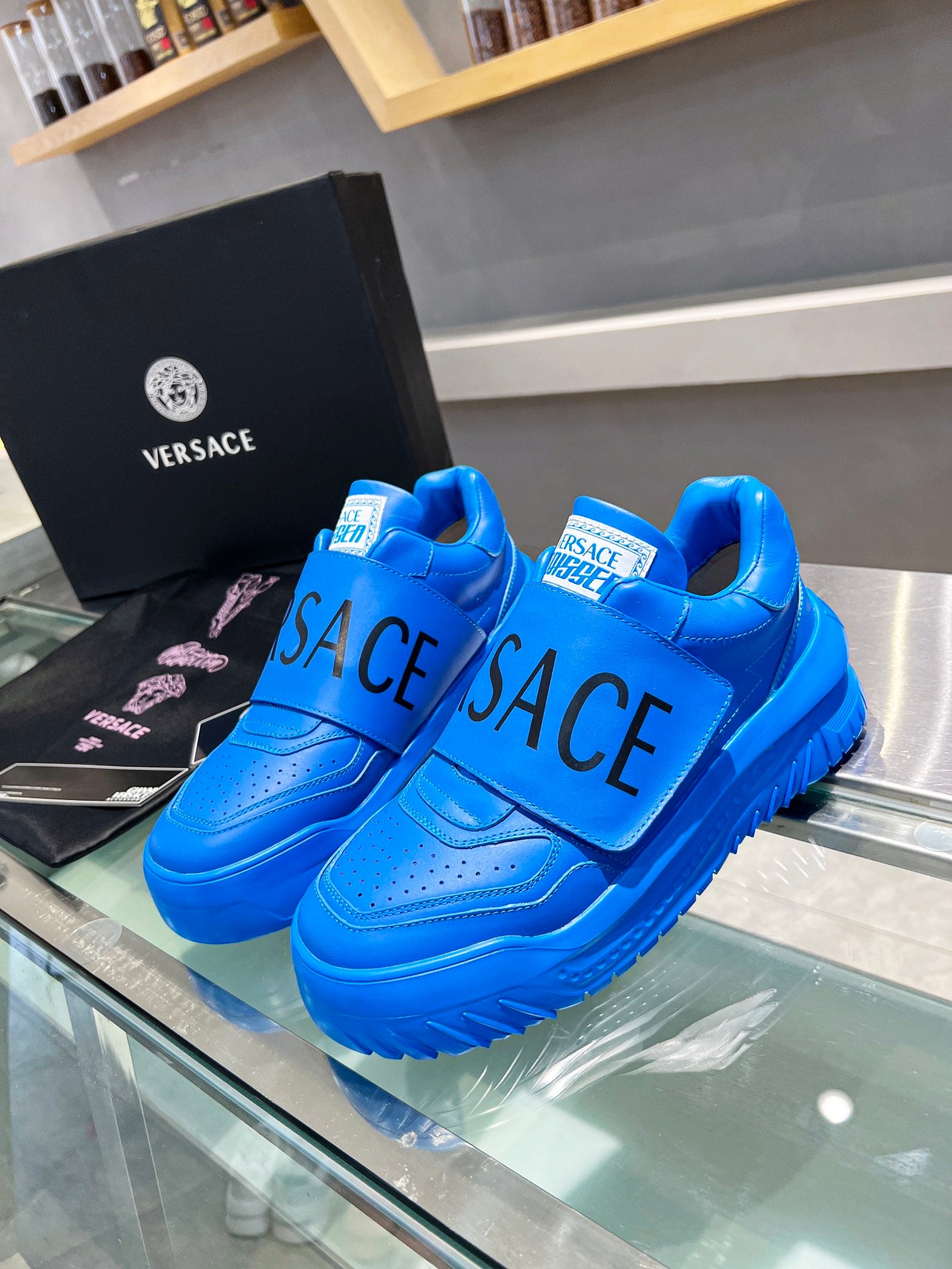 LuxluxHouse Best Quality Shoes Versace