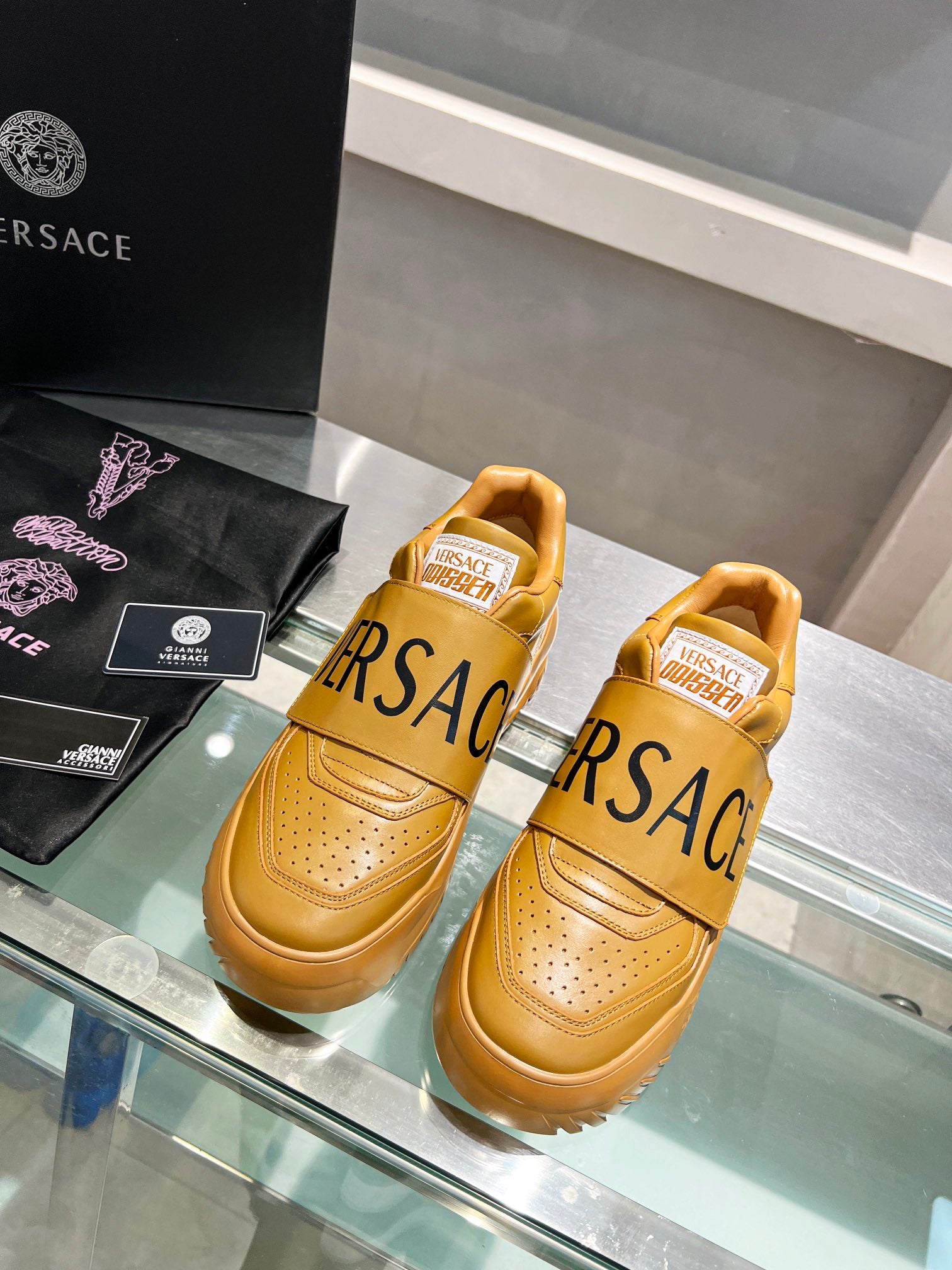 LuxluxHouse Best Quality Shoes Versace