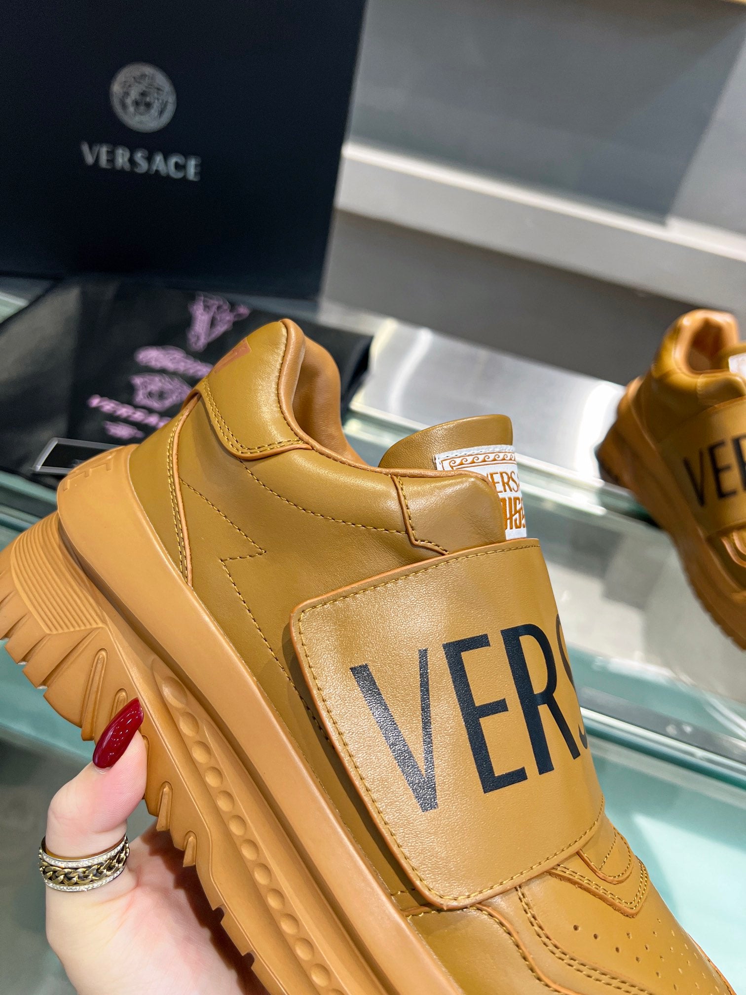 LuxluxHouse Best Quality Shoes Versace