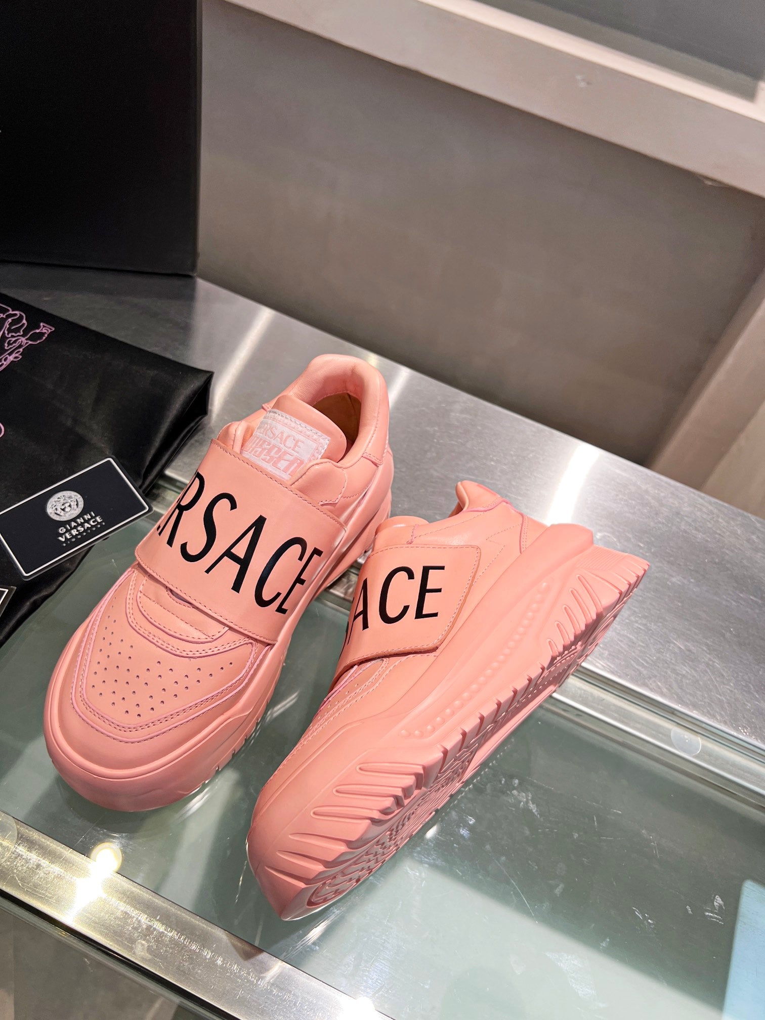 LuxluxHouse Best Quality Shoes Versace