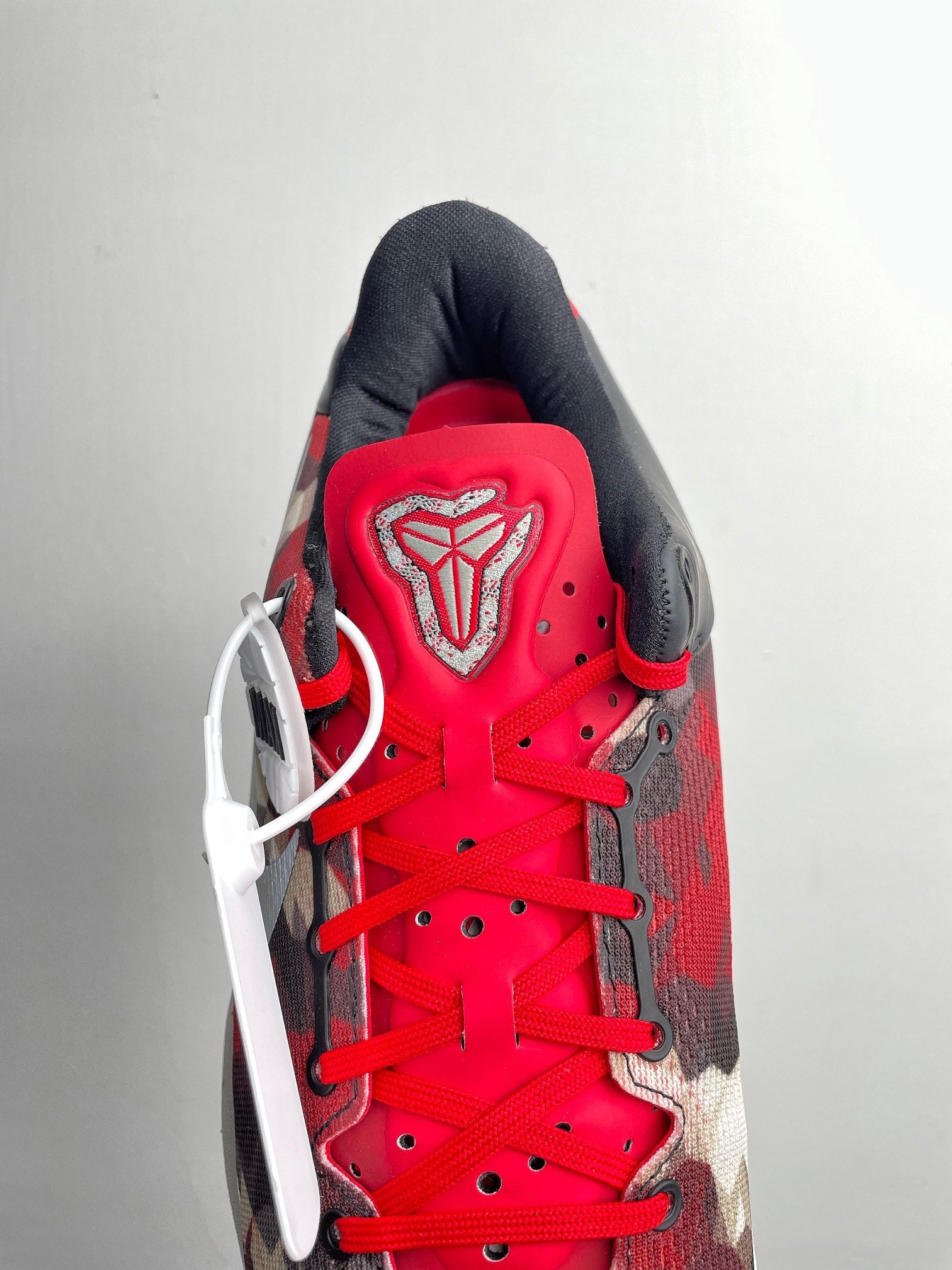 Max/WKB Batch-Nike Kobe 8 Protro “Milk Snake”