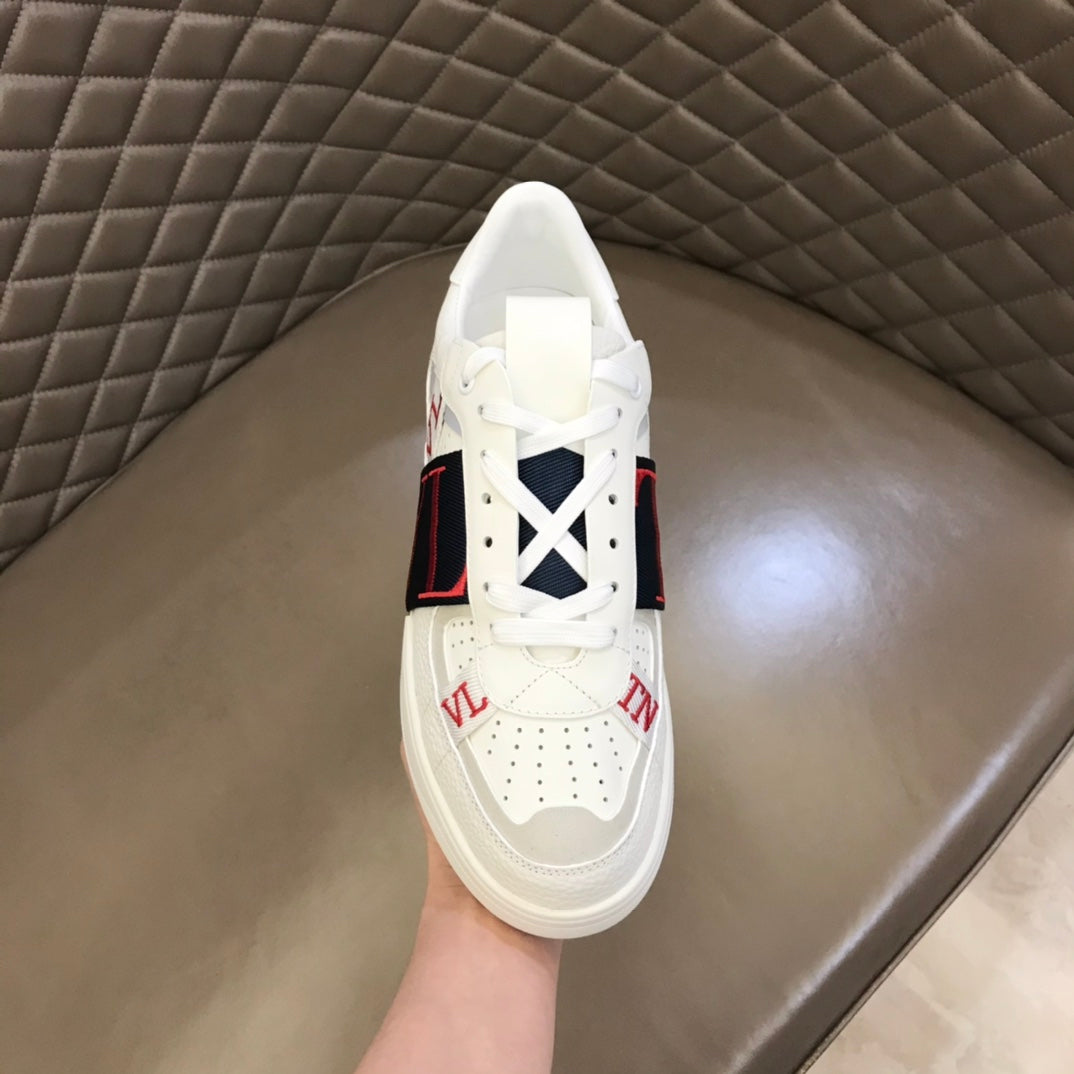 LuxluxHouse Best Quality Shoes Valentino