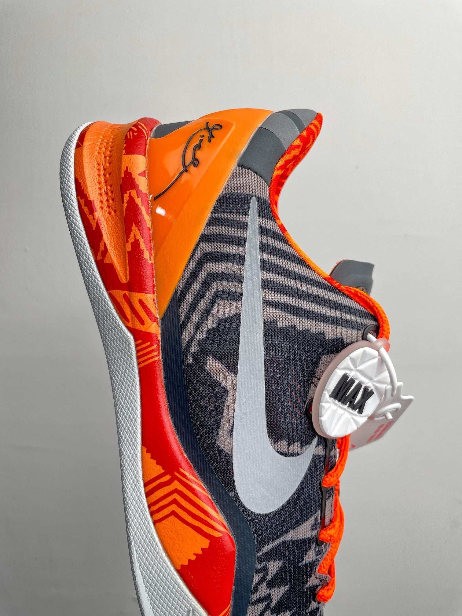 Max/WKB Batch-Nike Kobe 8 Protro “Black History Month”