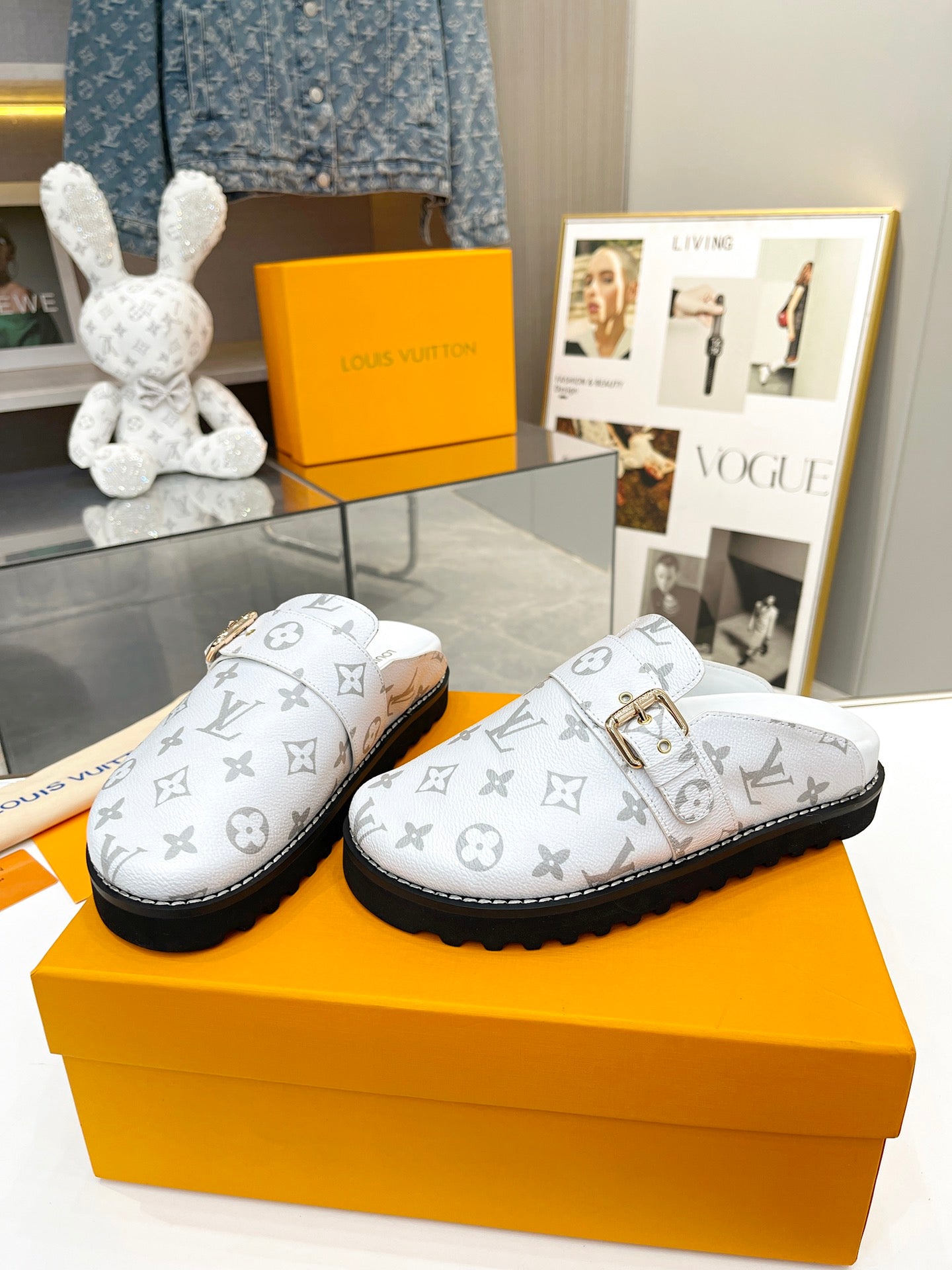 LuxluxHouse Best Quality Sandals Louis Vuitton